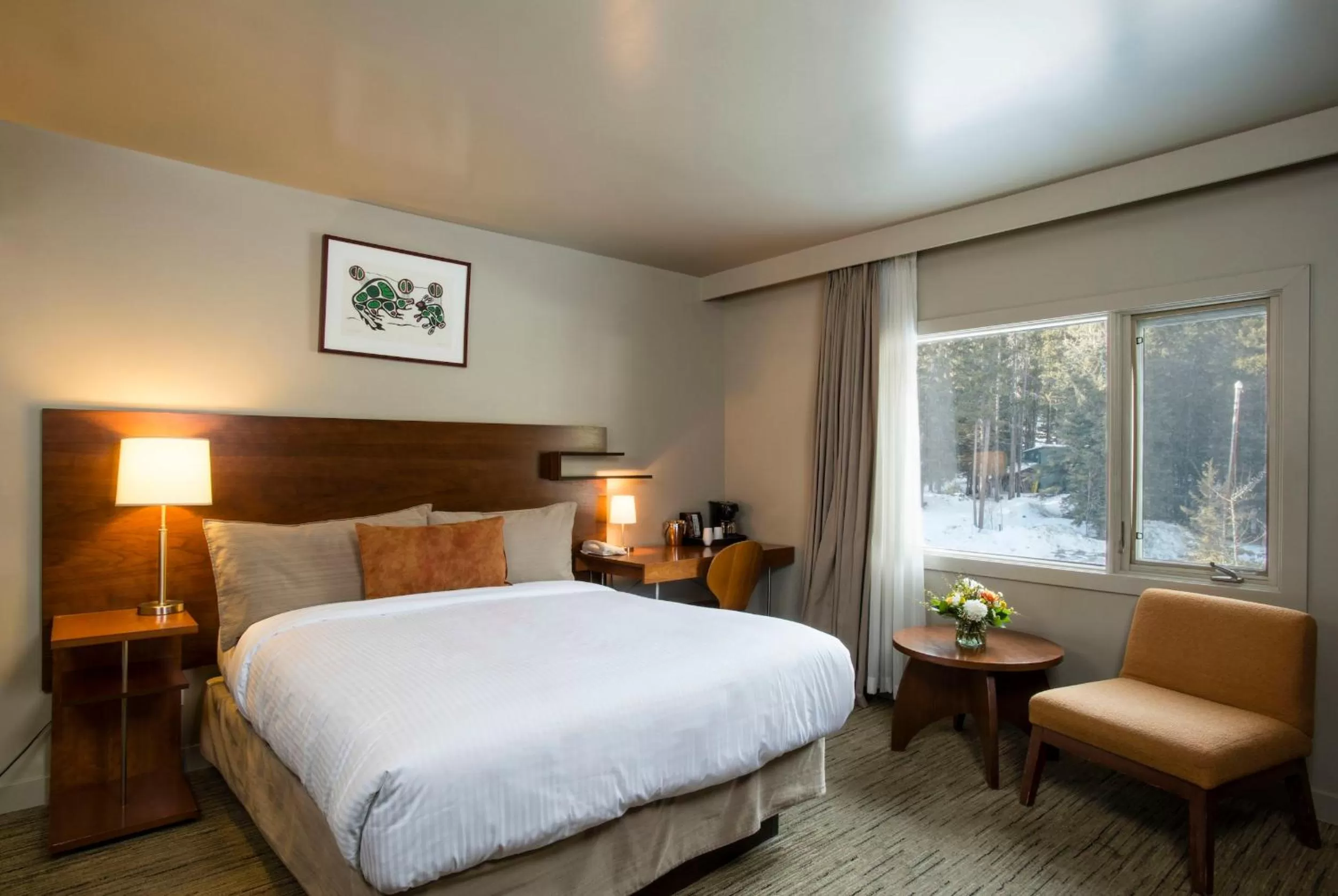 Bedroom, Bed in The Juniper Hotel & Bistro