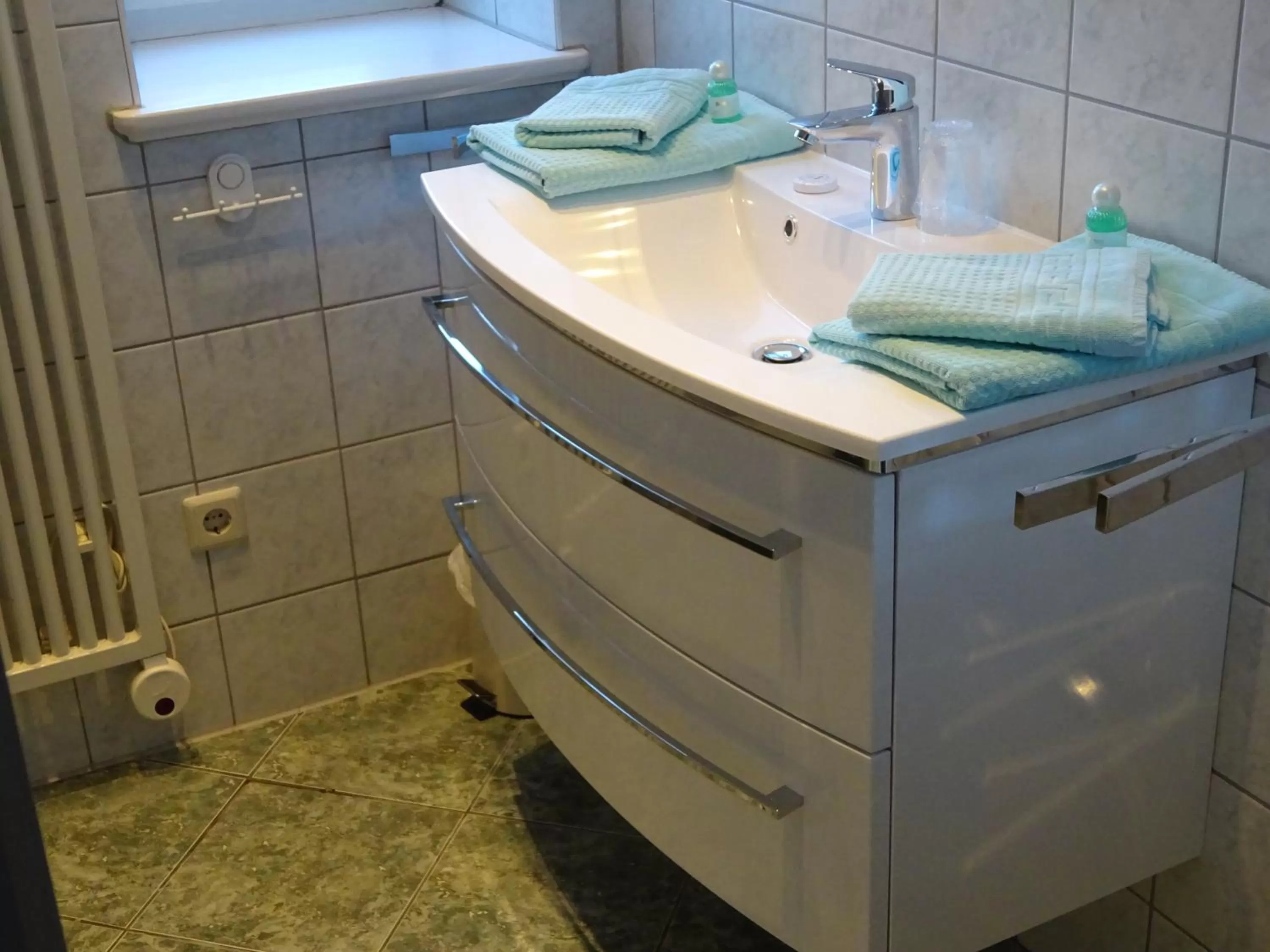 Bathroom in Pension Zur Fährbrücke