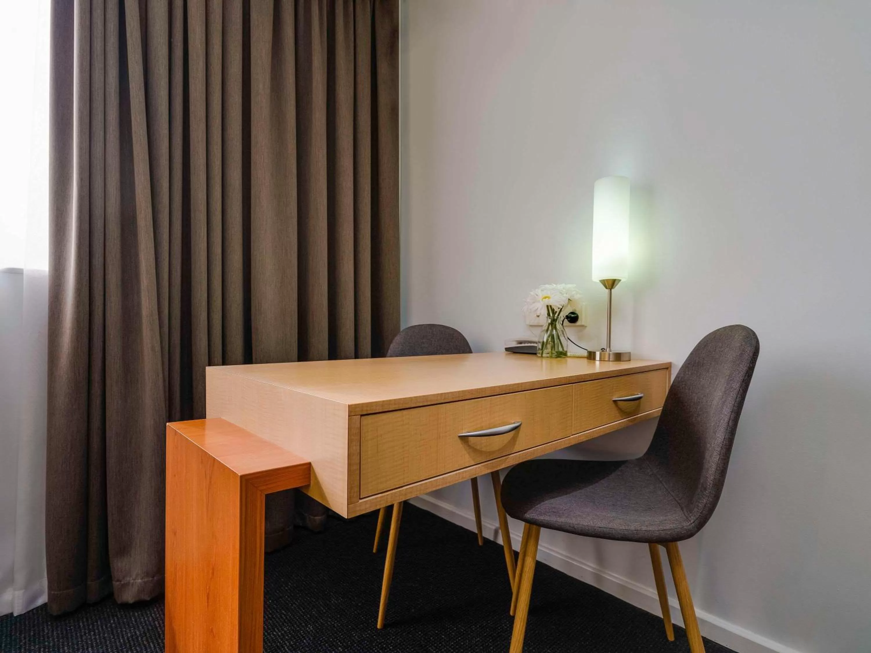 Standard King Room in Mercure Albury