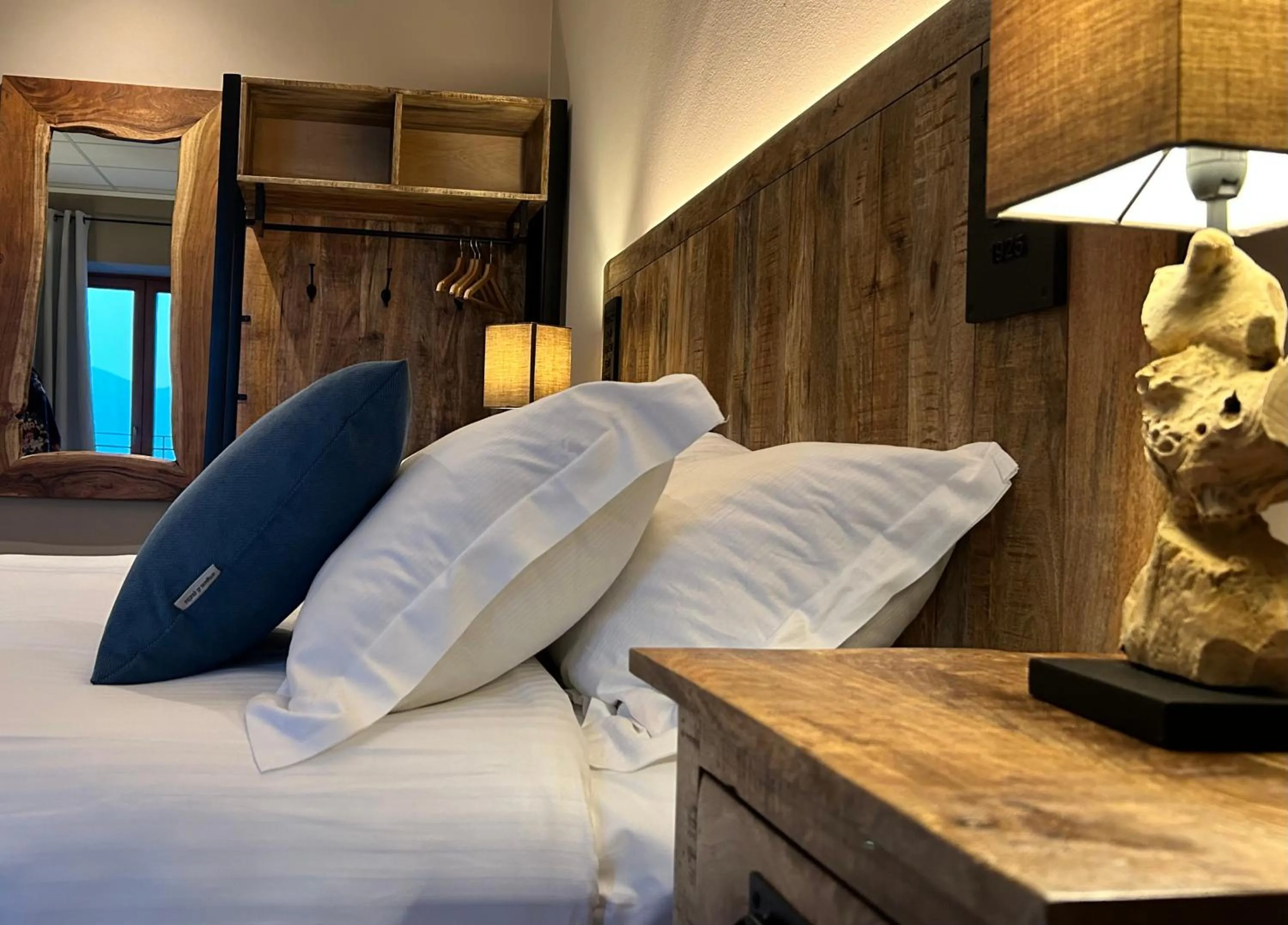 Bedroom in Hotel Paradiso Como