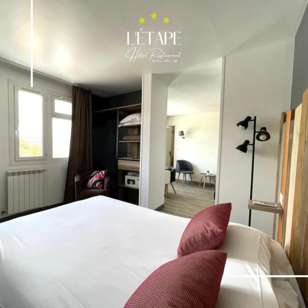 Bed in LOGIS HOTEL & RESTAURANT L'ETAPE Bouc Bel Air - Gardanne