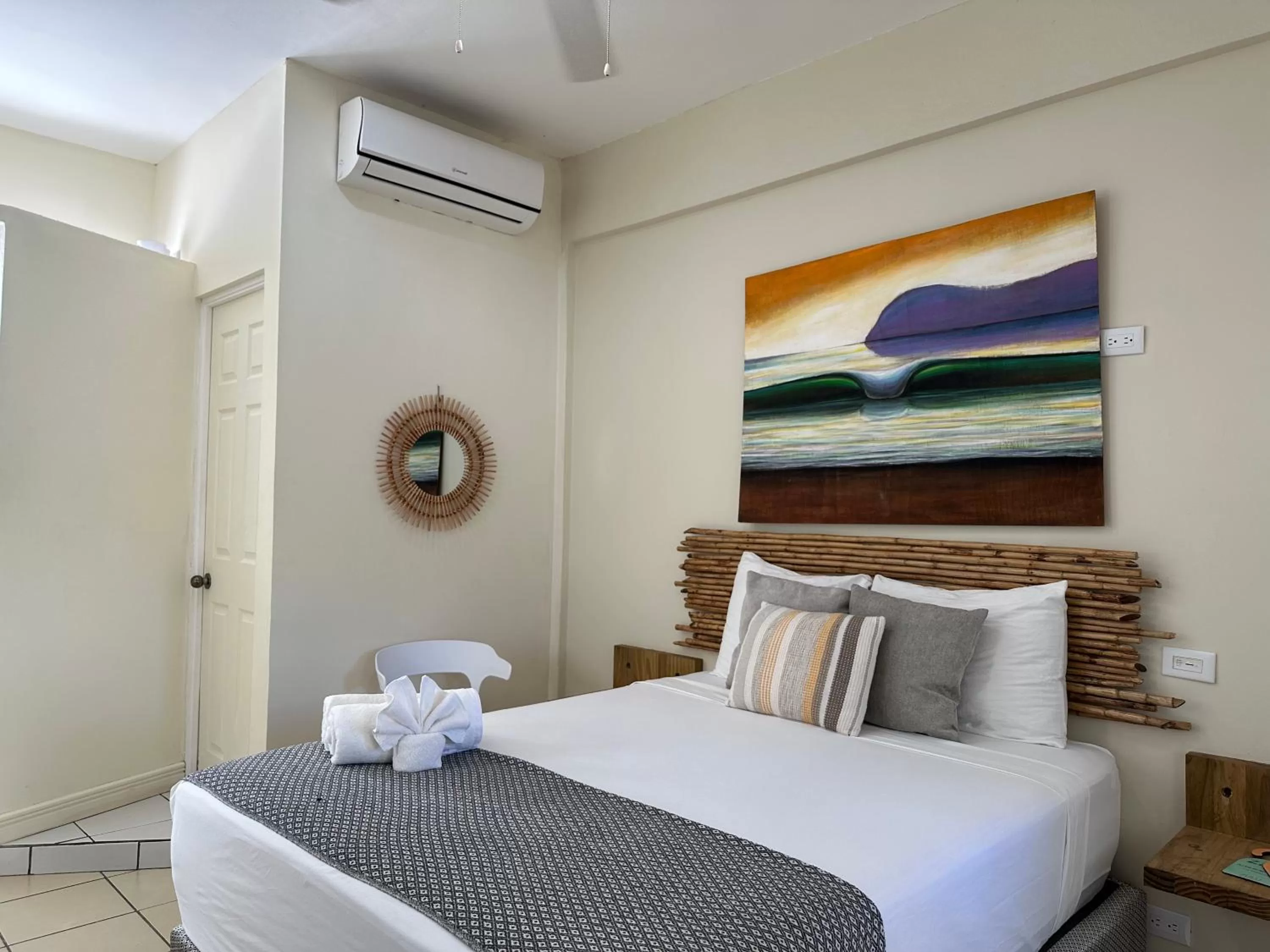 Bed in Zulu Surf Hotel Tamarindo