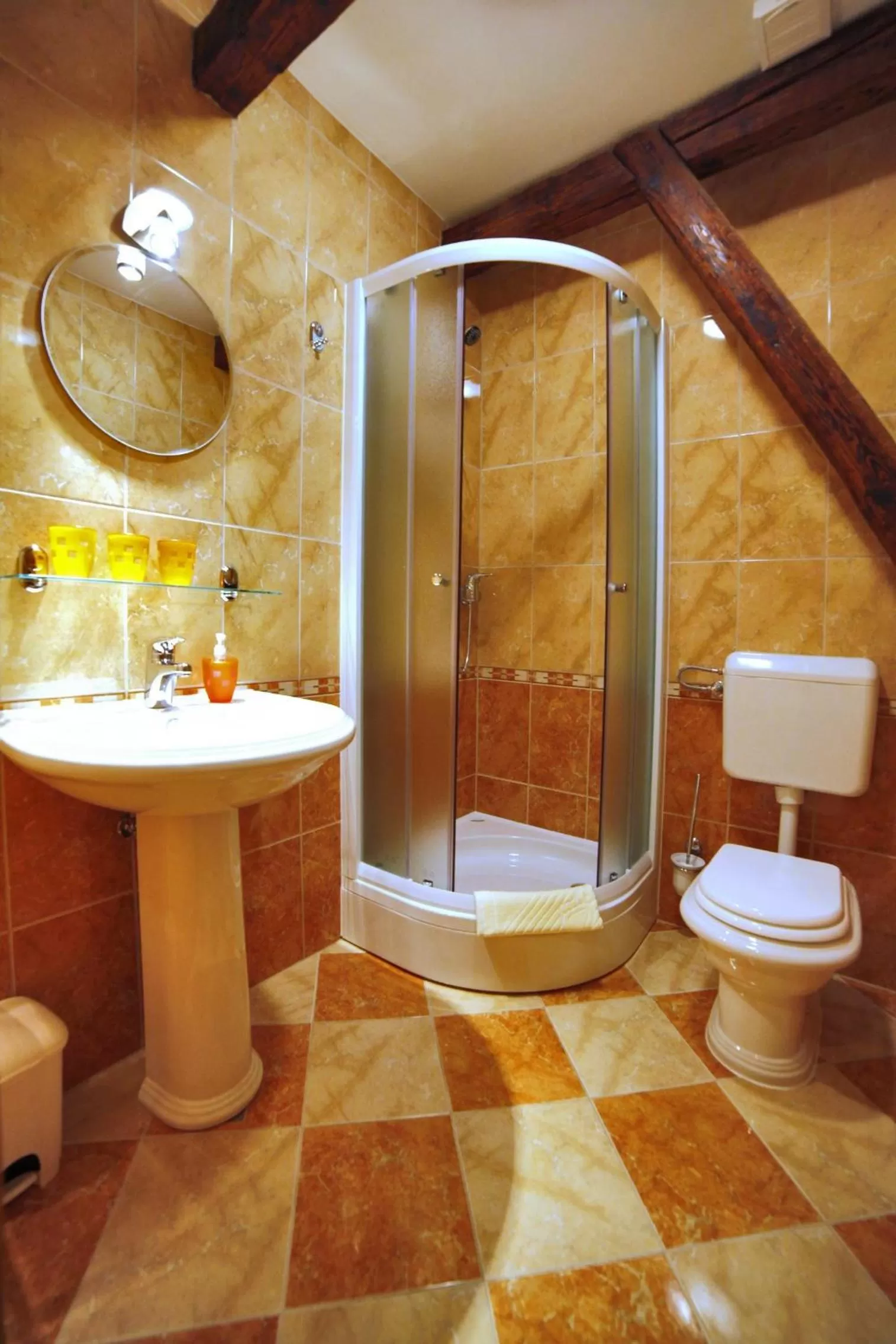 Shower, Bathroom in Bed & Breakfast Šilak