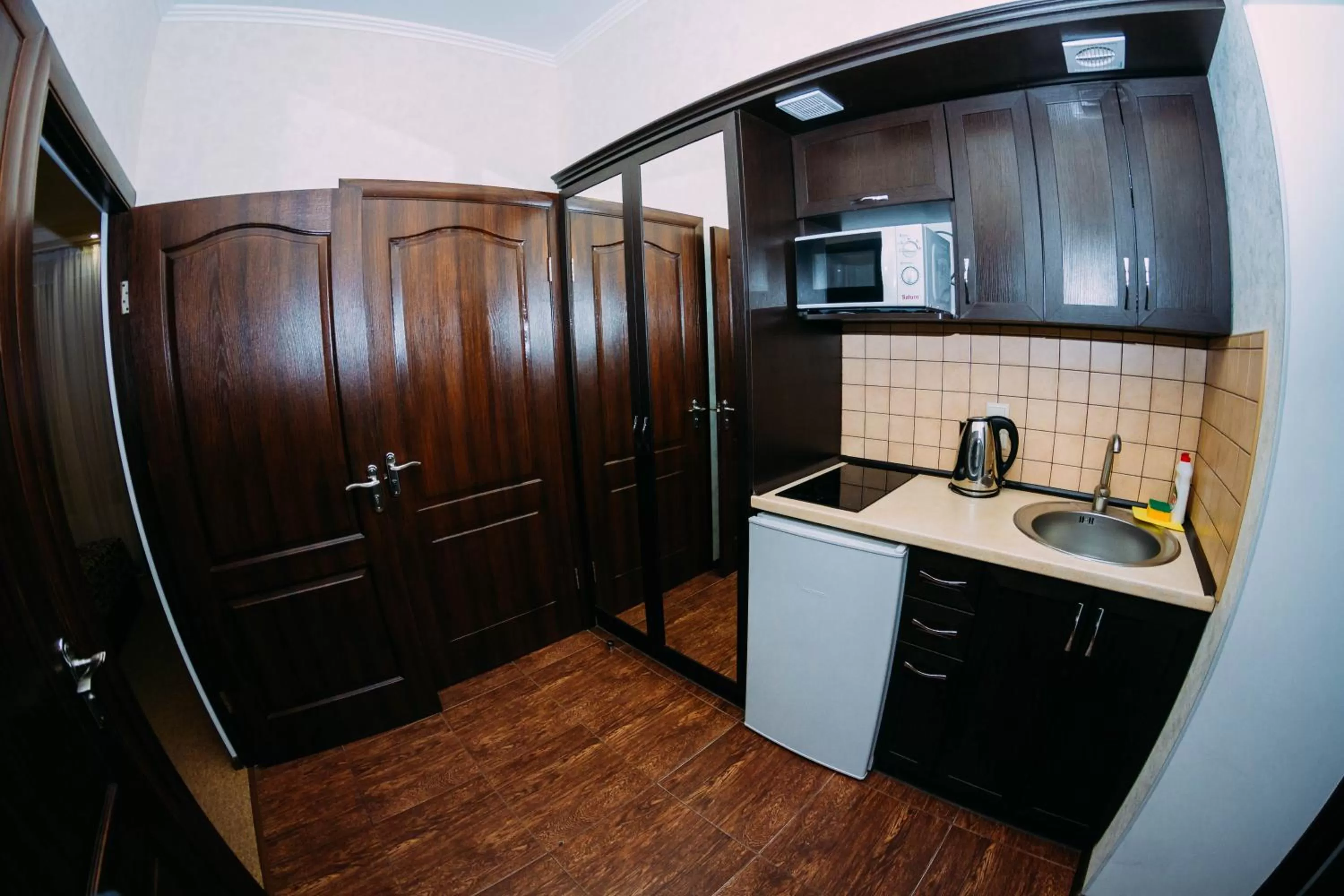 Kitchen/Kitchenette in Delta Hotel