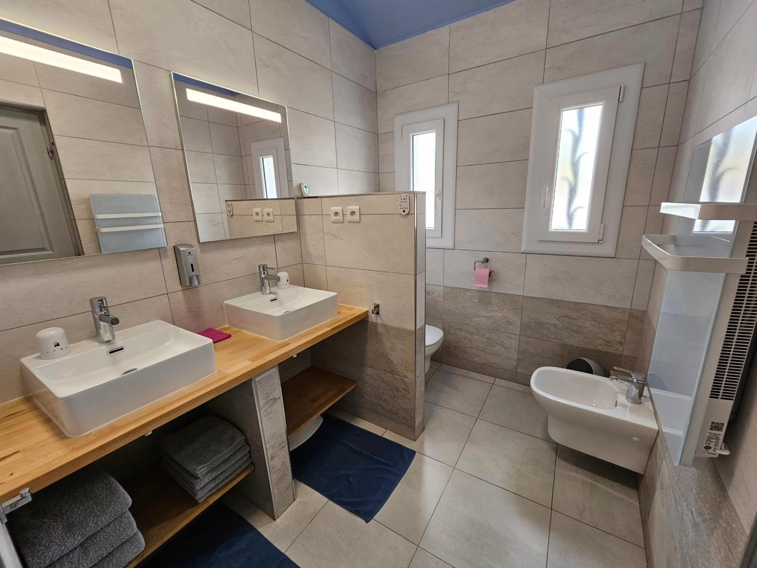 Shower in La Casa del Arti - Chambres d'hôtes - B&B - Piscine chauffée