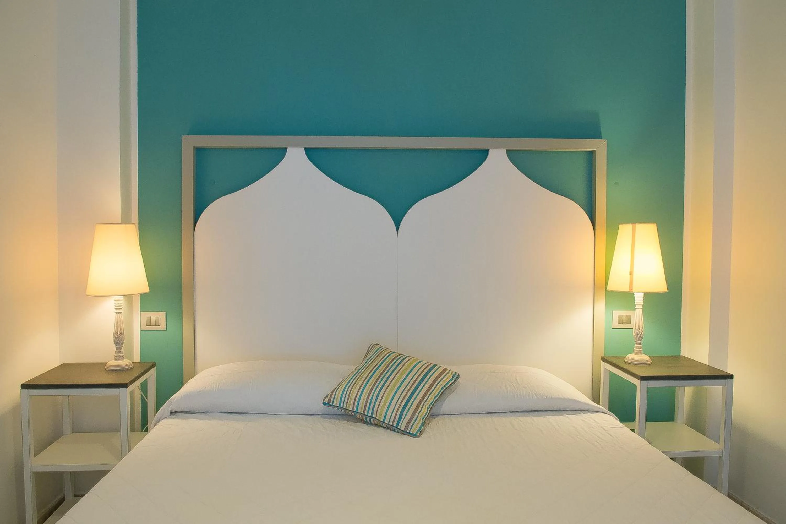 Photo of the whole room, Bed in Hotel Cutimare - Aeolian Charme