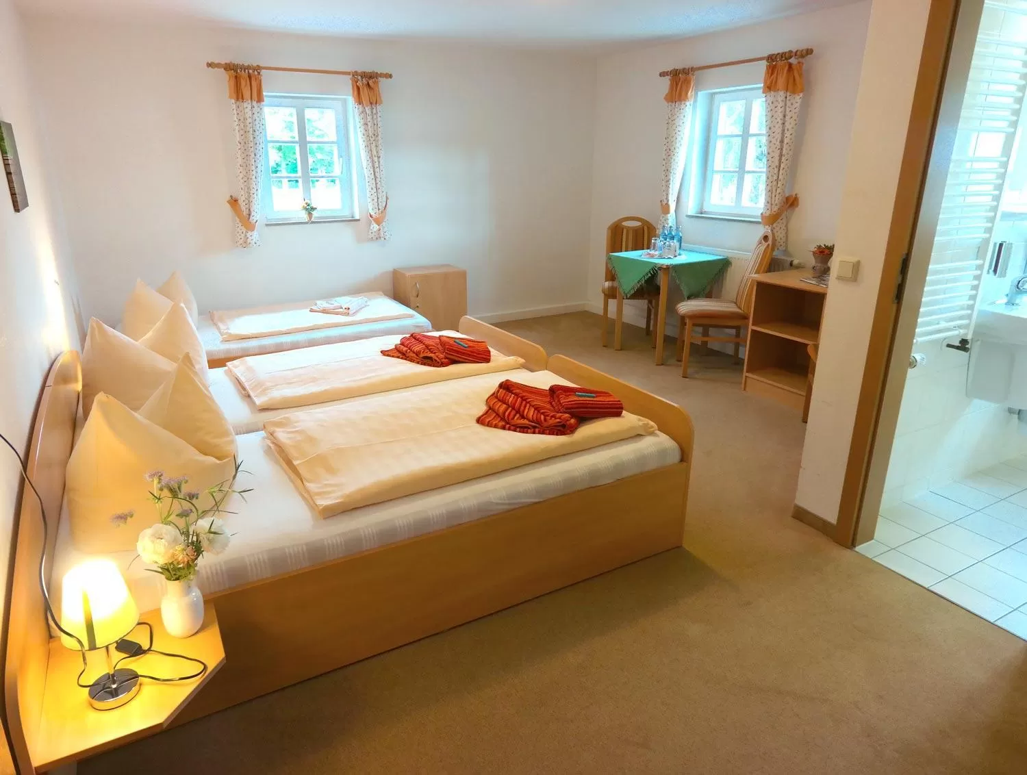 Photo of the whole room, Bed in Waldgasthof Bad Einsiedel