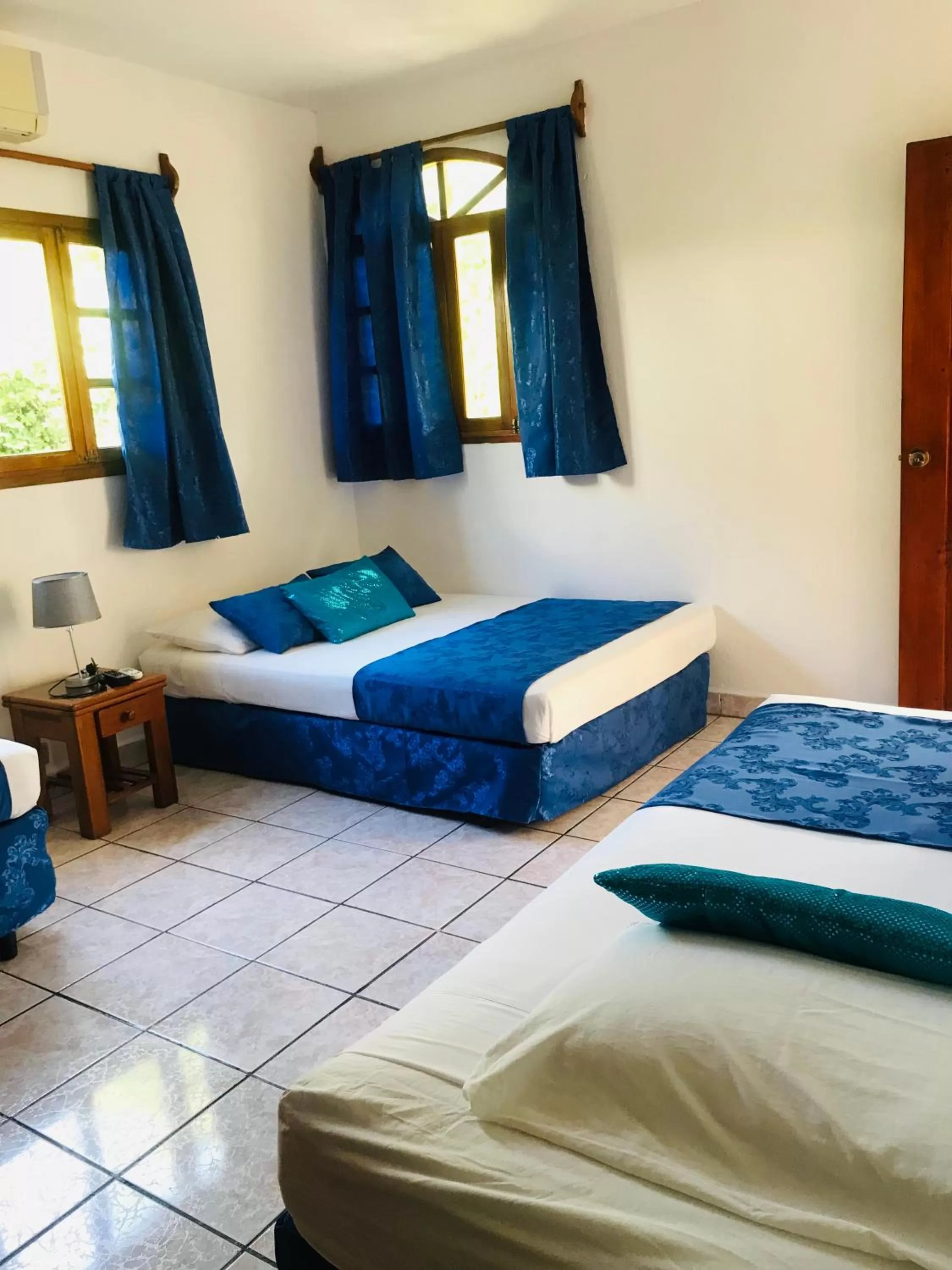 Property building, Bed in HC Liri Hotel