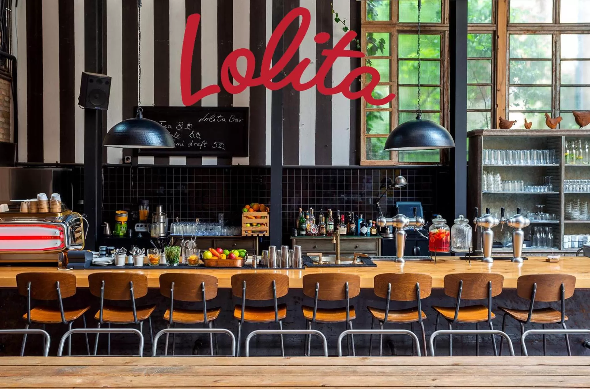 Restaurant/places to eat in Blueberry Nights