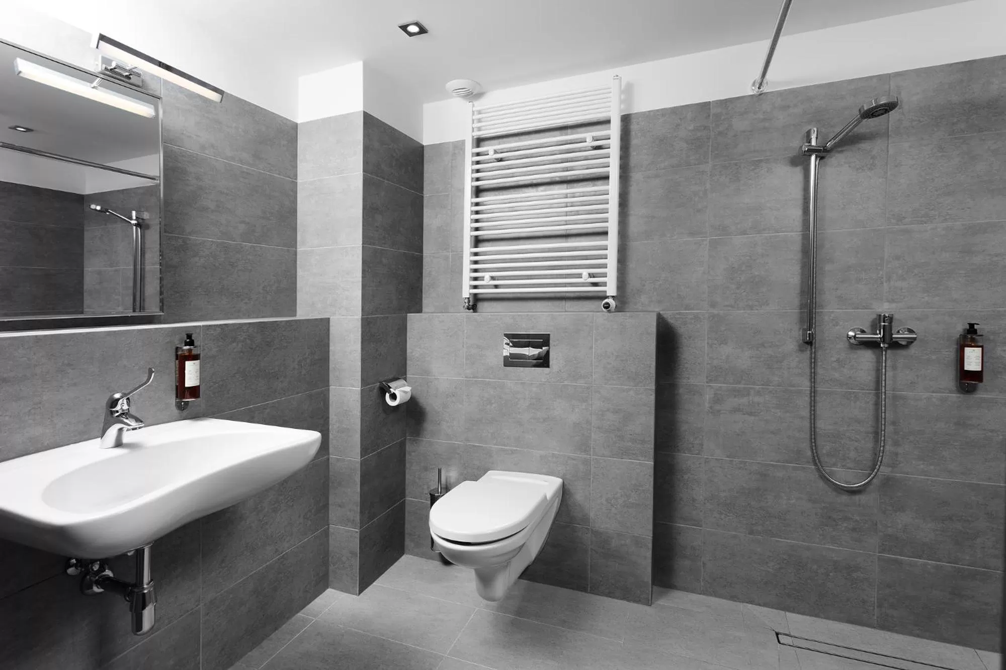 Bathroom in Lwowska 1