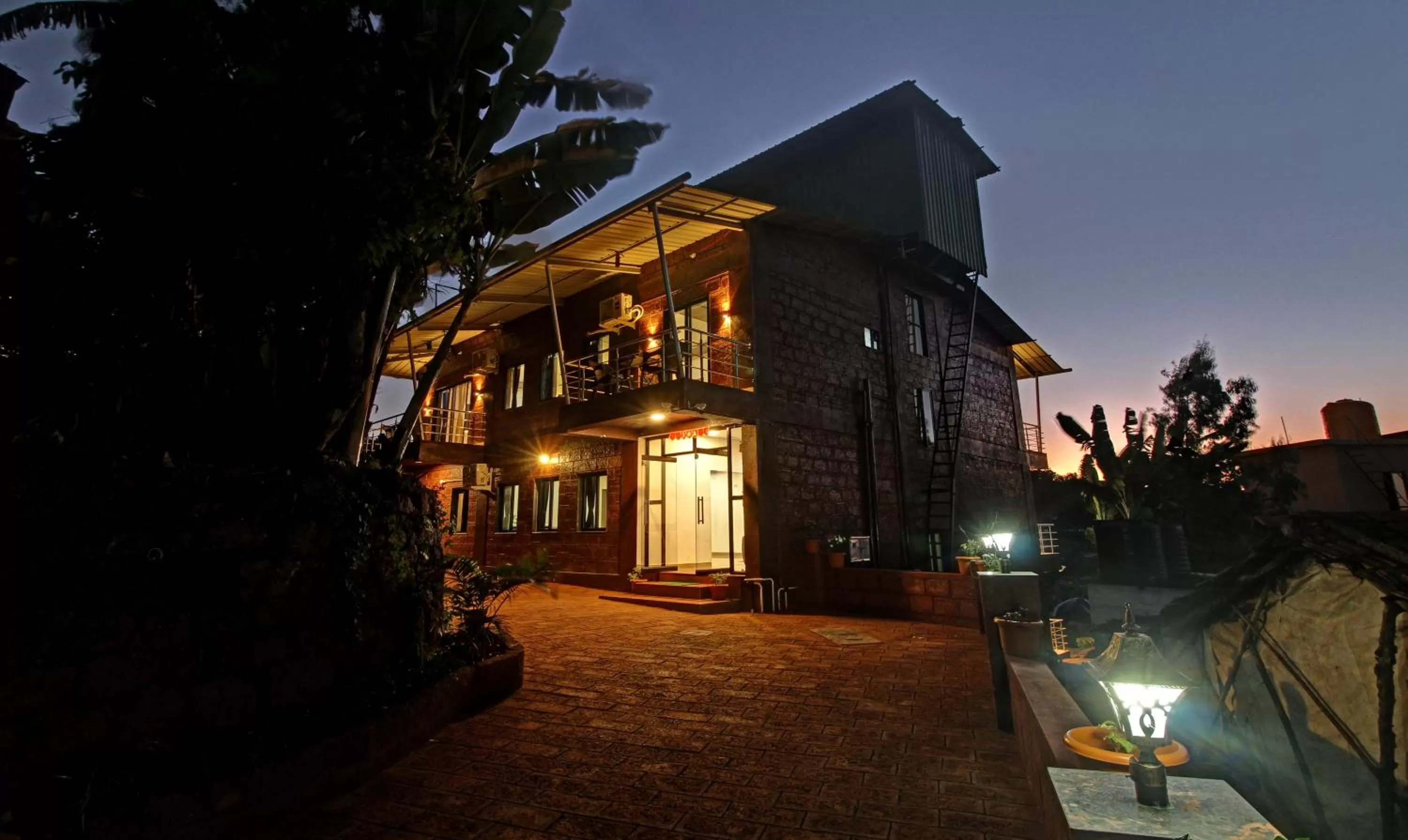 Property Building in Treebo Trend Raaya Regency