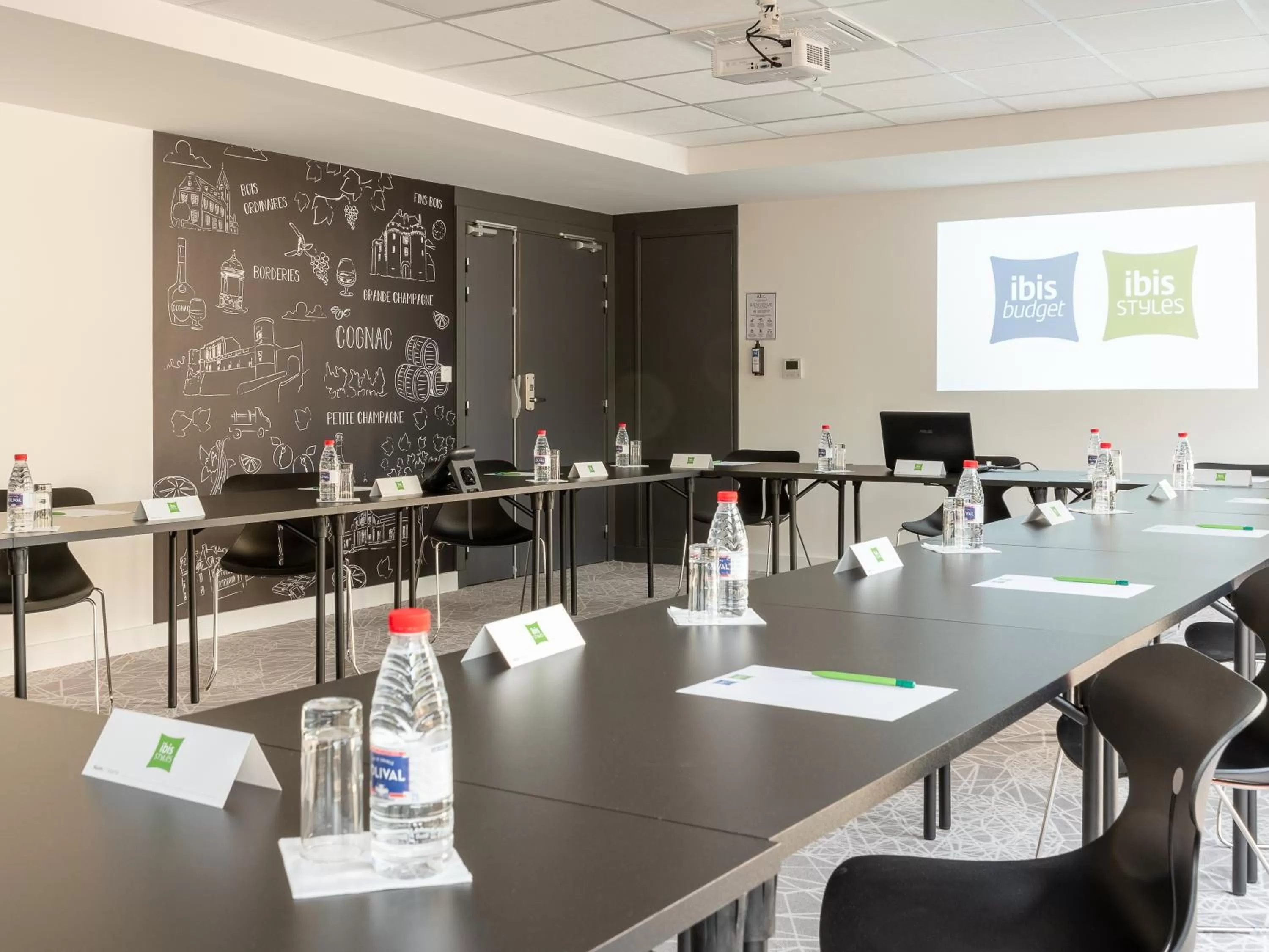 Banquet/Function facilities in ibis Budget Cognac
