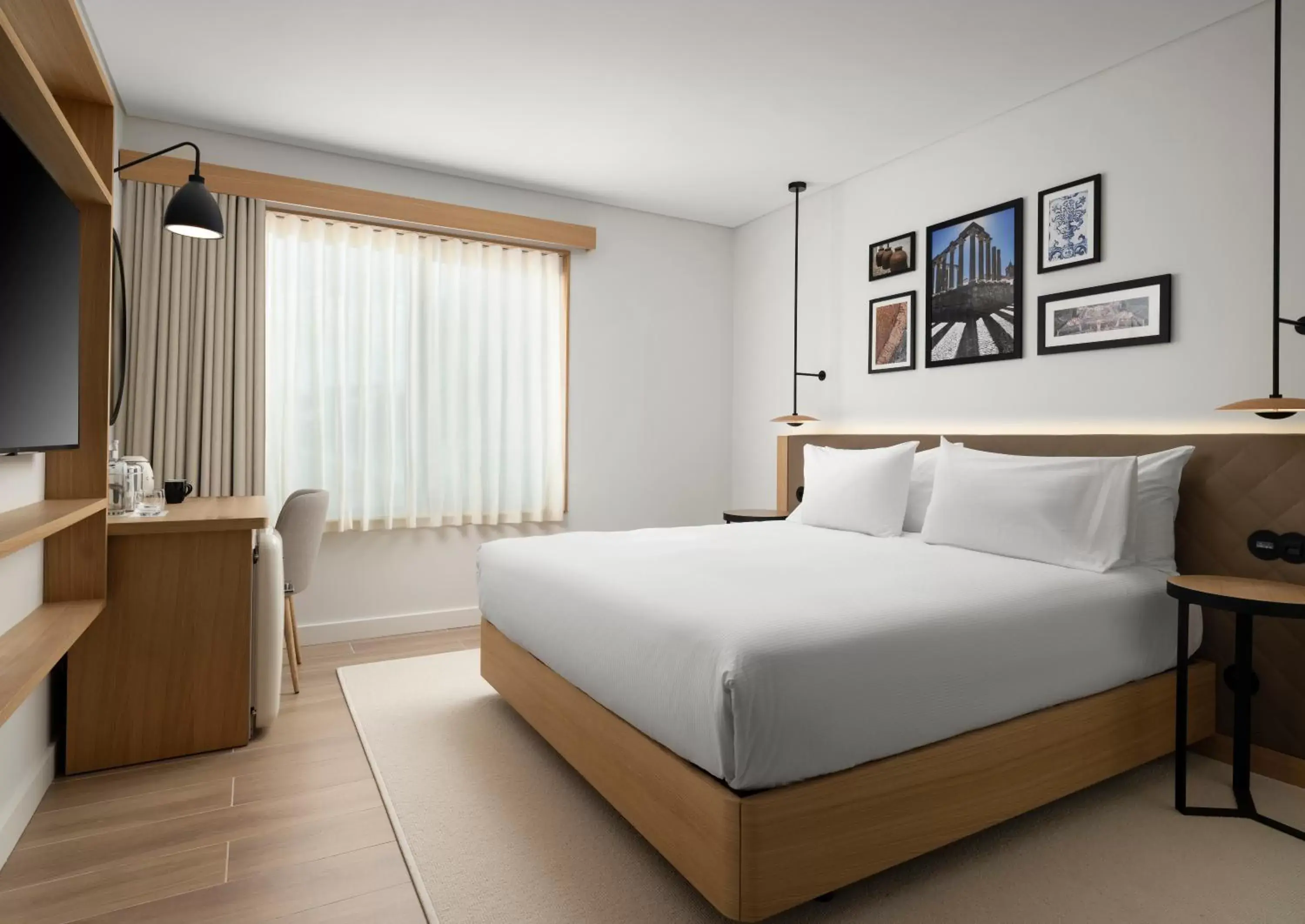 King Room - Mobility Accessible in Hilton Garden Inn Evora King Room - Mobility Accessible in Hilton Garden Inn Evora