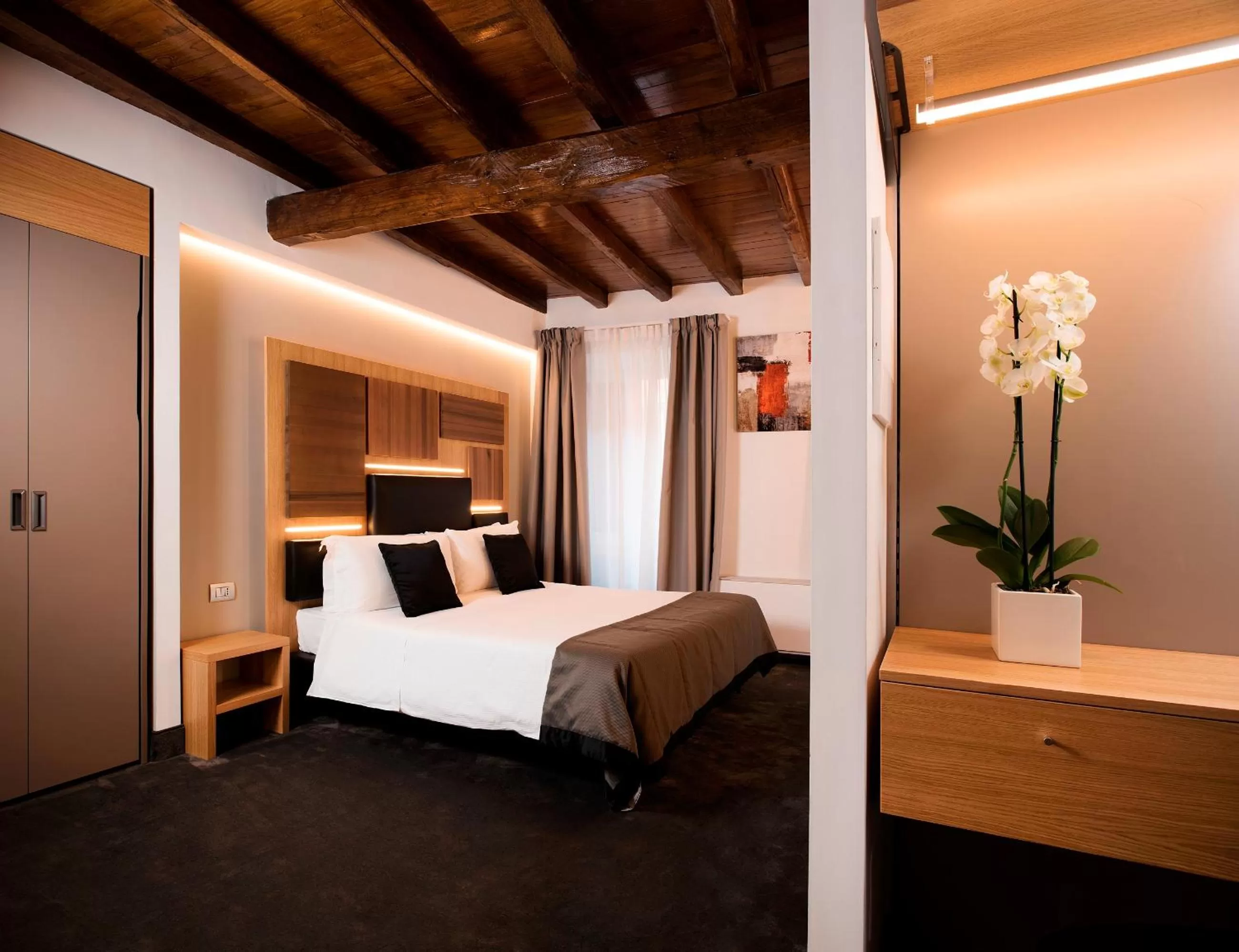 Photo of the whole room, Bed in Hotel Trevi - Gruppo Trevi Hotels