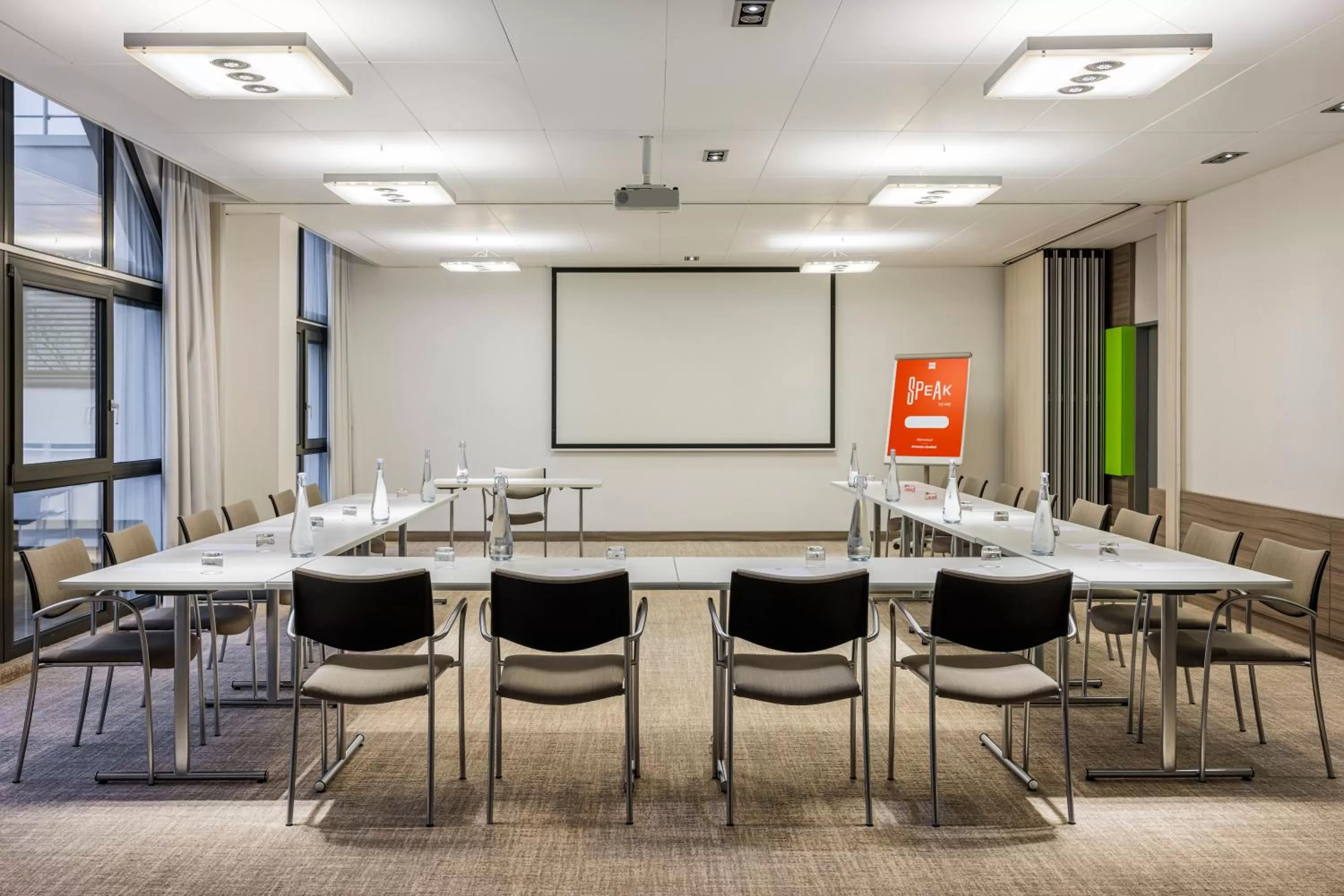 Meeting/conference room in ibis Lausanne Crissier