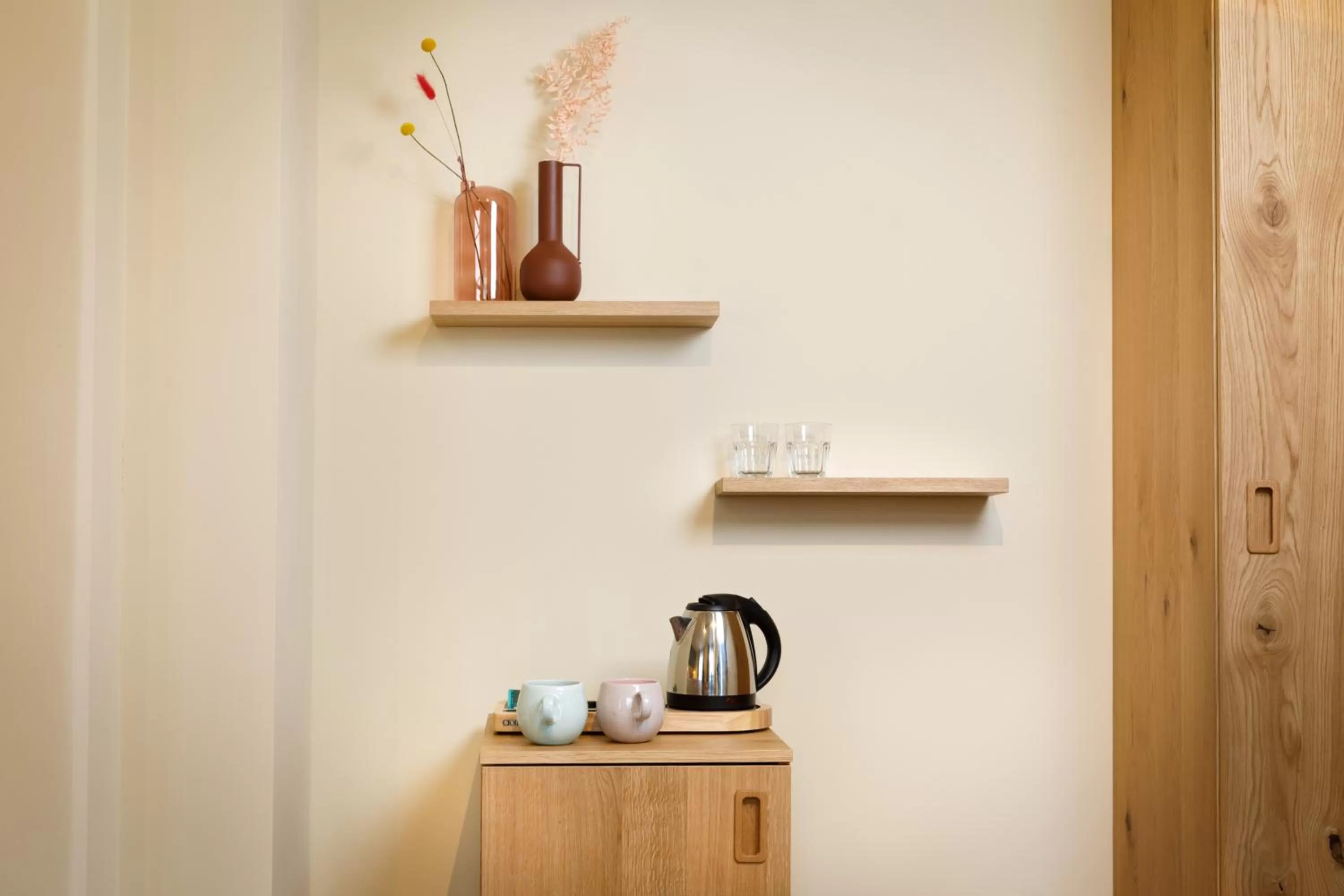 Coffee/tea facilities in Hotel Das Regensburg