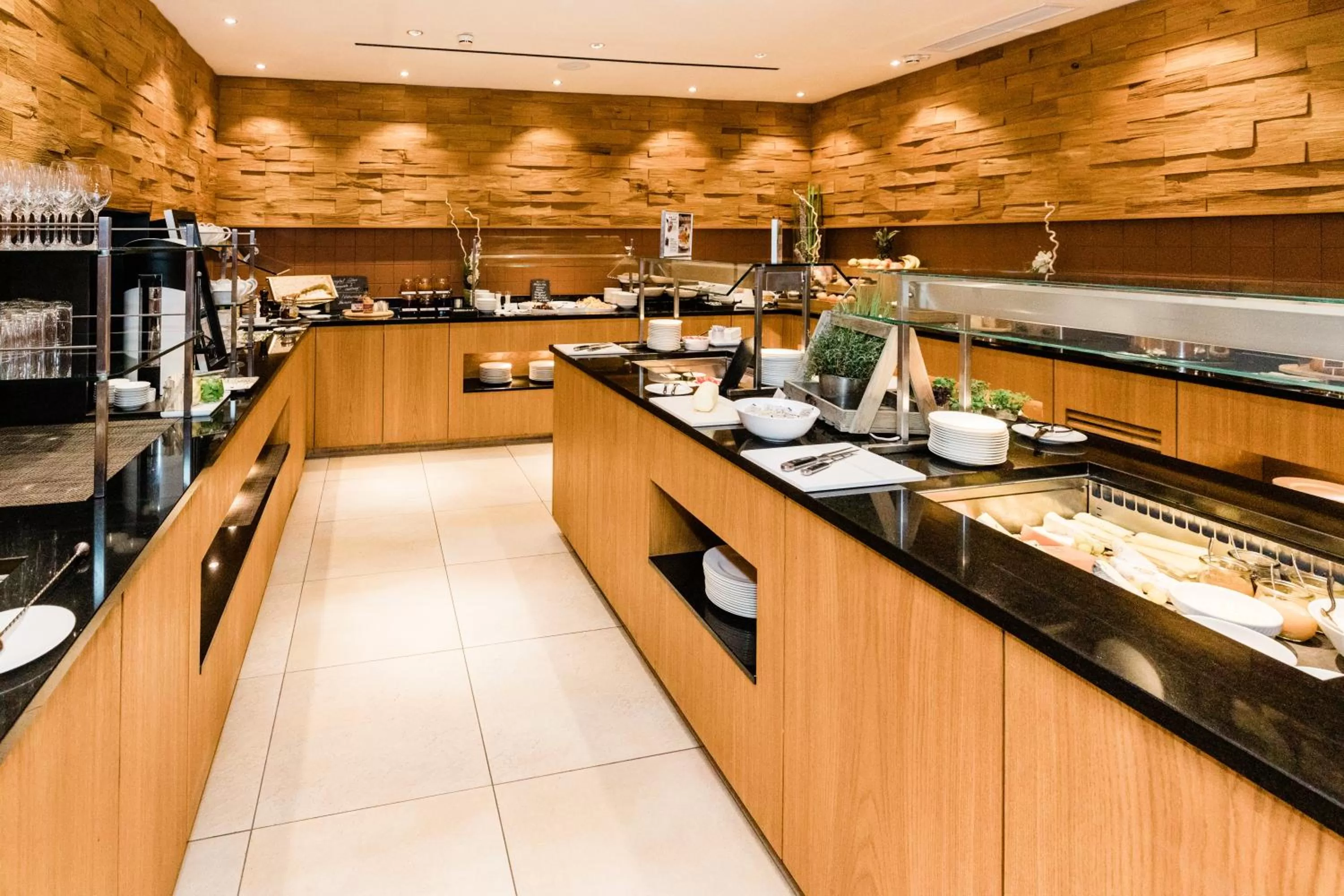 Breakfast in Kaisergarten Hotel Deidesheim