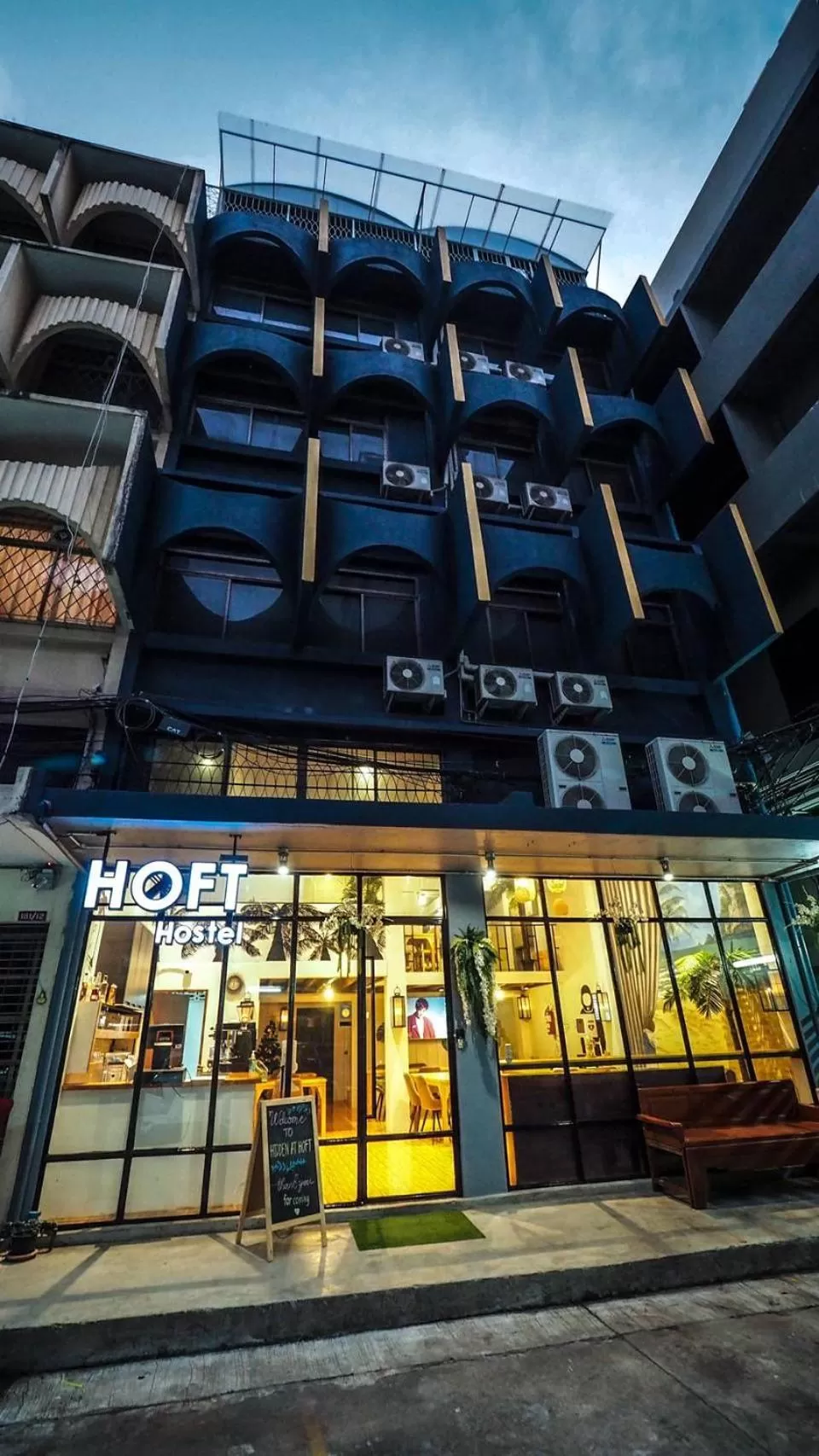 Property building in Hoft Hostel Bangkok