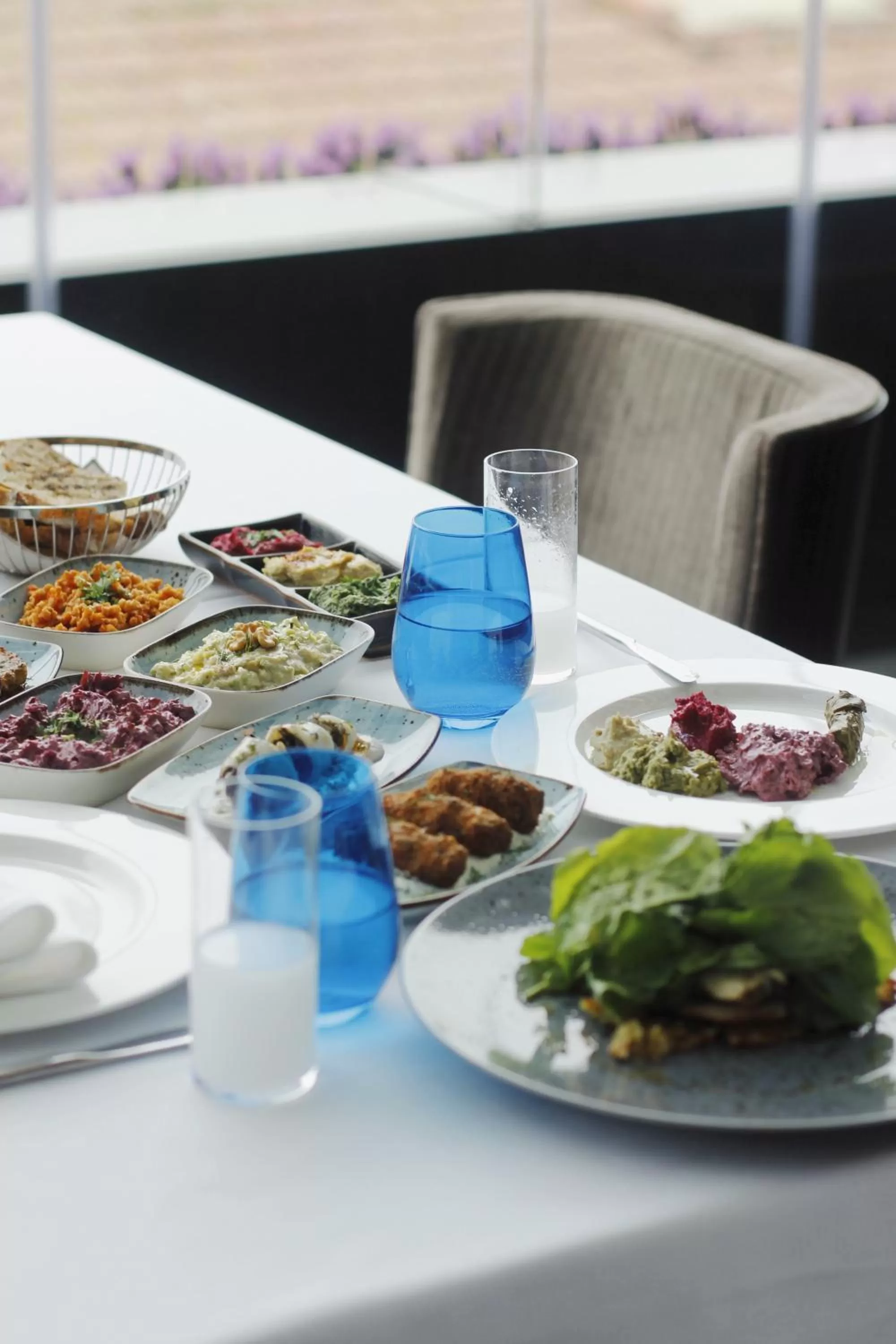 Food and drinks in 10 Karakoy