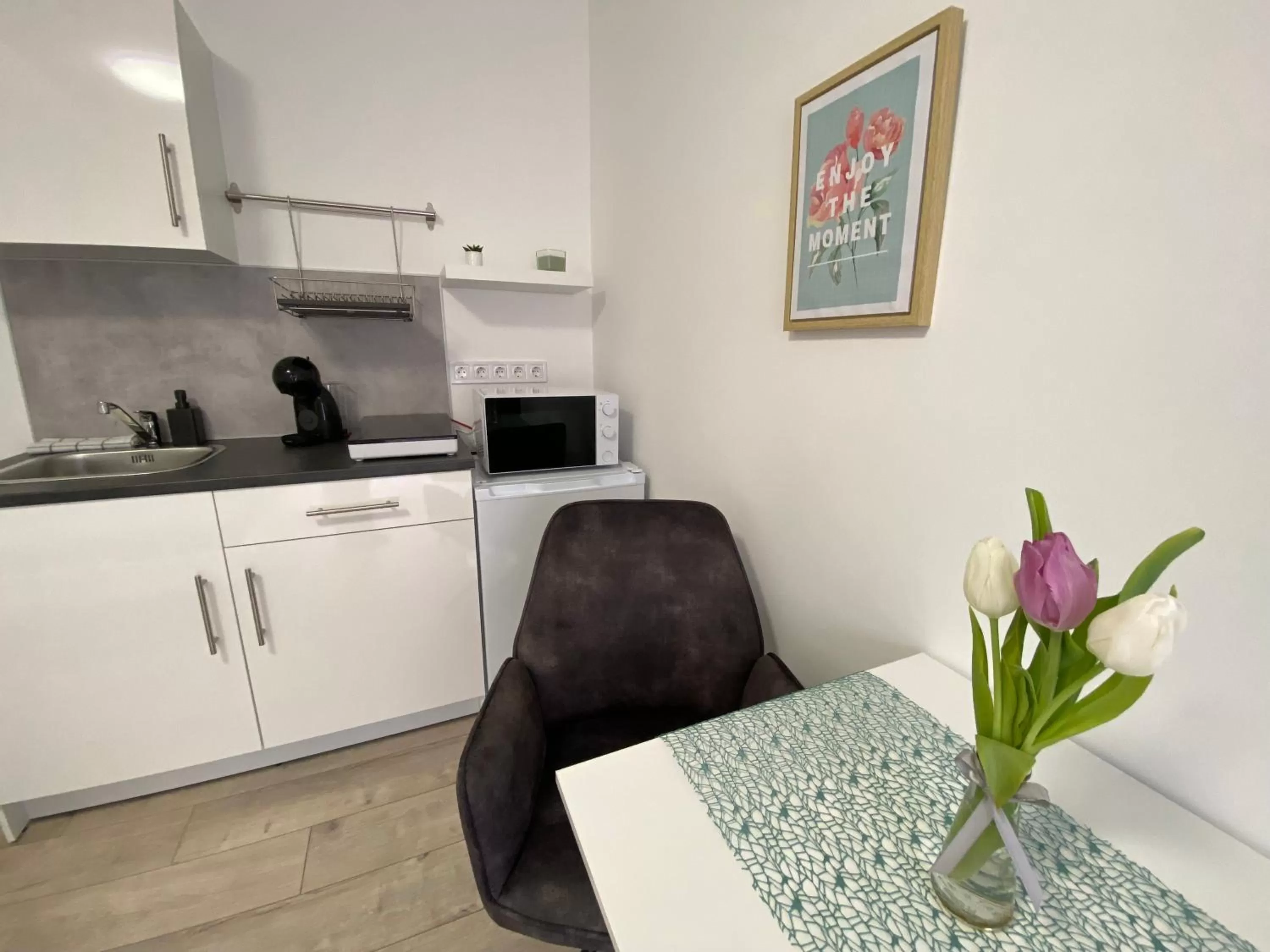 Kitchen or kitchenette in Villa Tara Bük