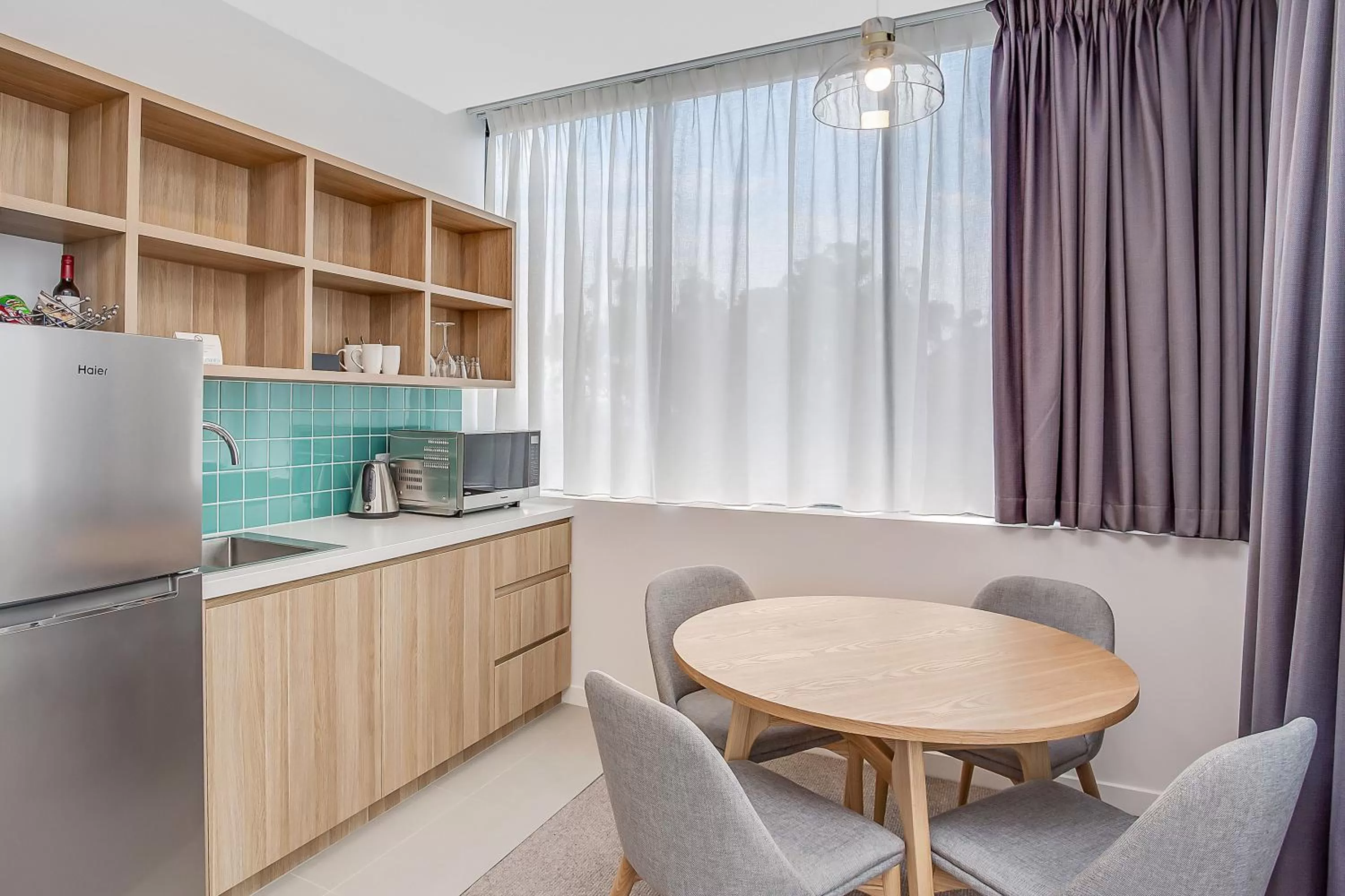 Kitchen or kitchenette in Mantra at Sharks