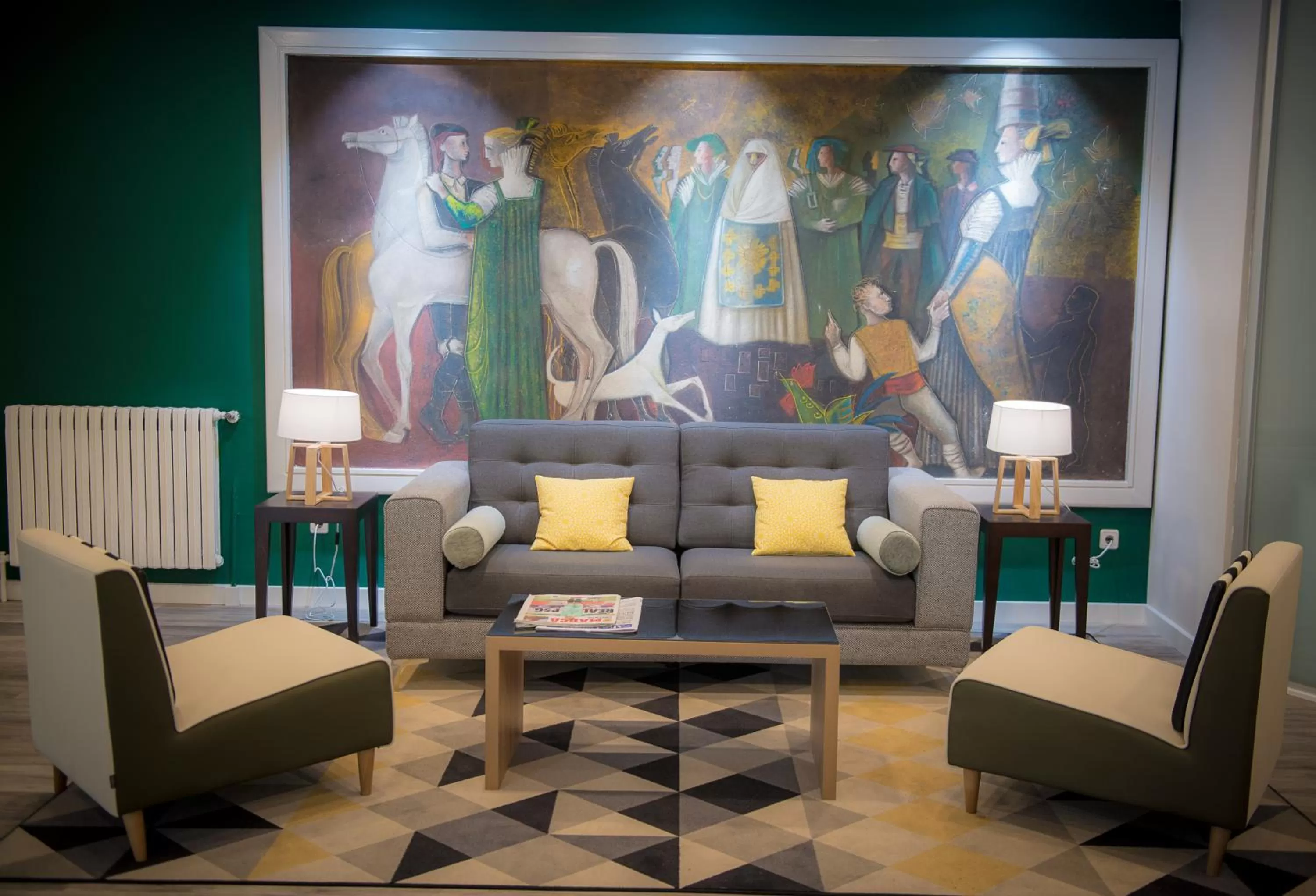 Lounge or bar in Gran Hotel de Jaca