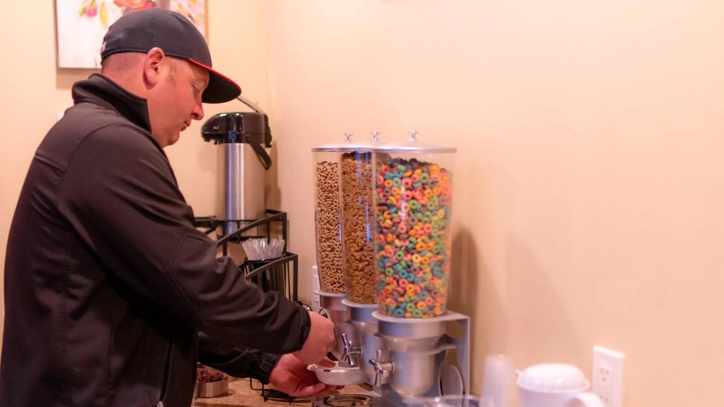 Breakfast in Mountain View Lodge