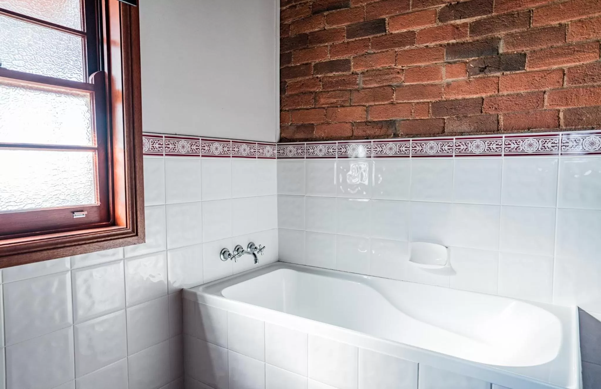 Bath in The Henry Parkes Tenterfield