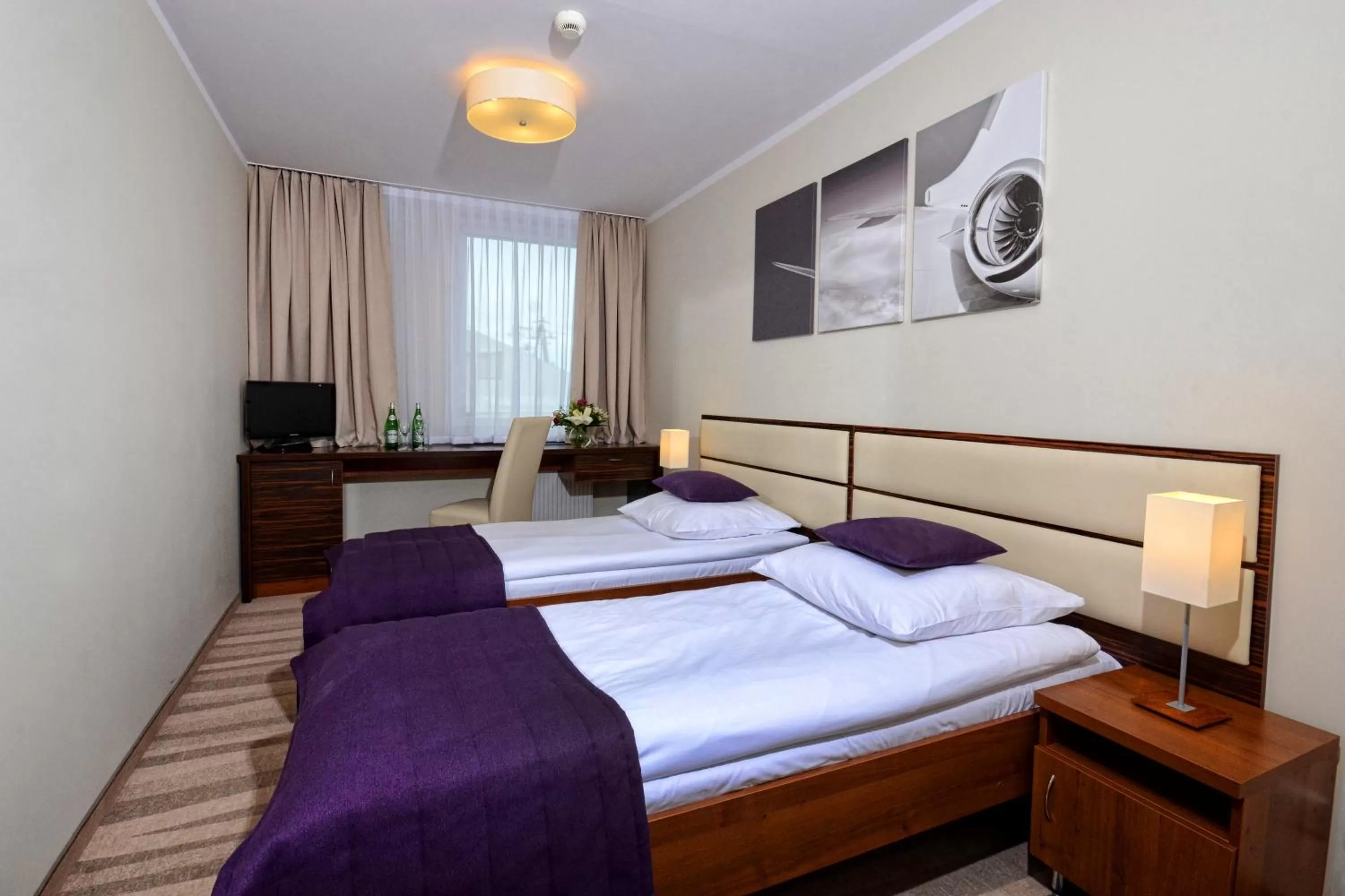 Bedroom, Bed in Hotel Mazovia Airport Modlin