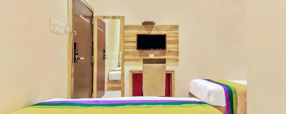 TV/Entertainment Center in Hotel Sun City - Near Saifee Hospital And H N Reliance Hospital