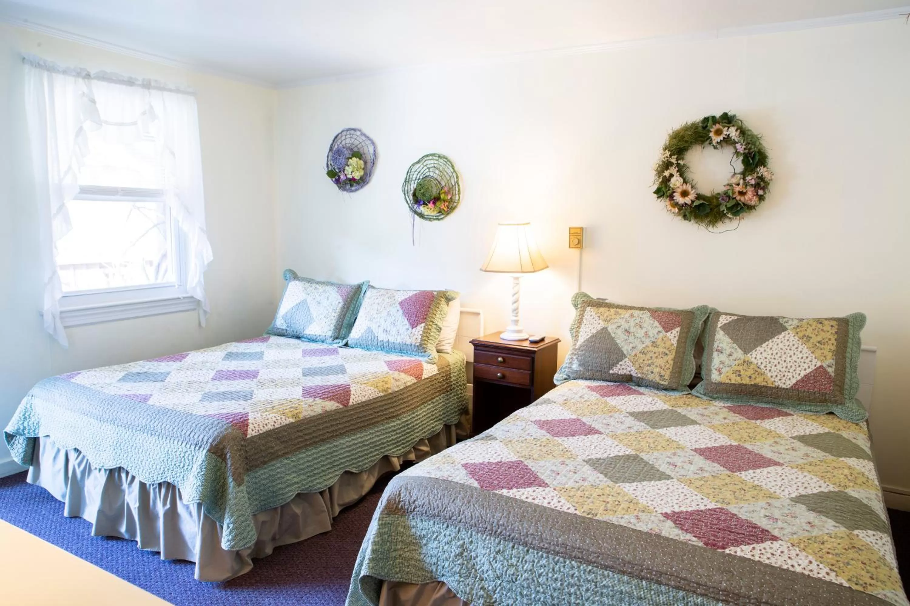 Bed in The Chimney Rock Inn & Cottages