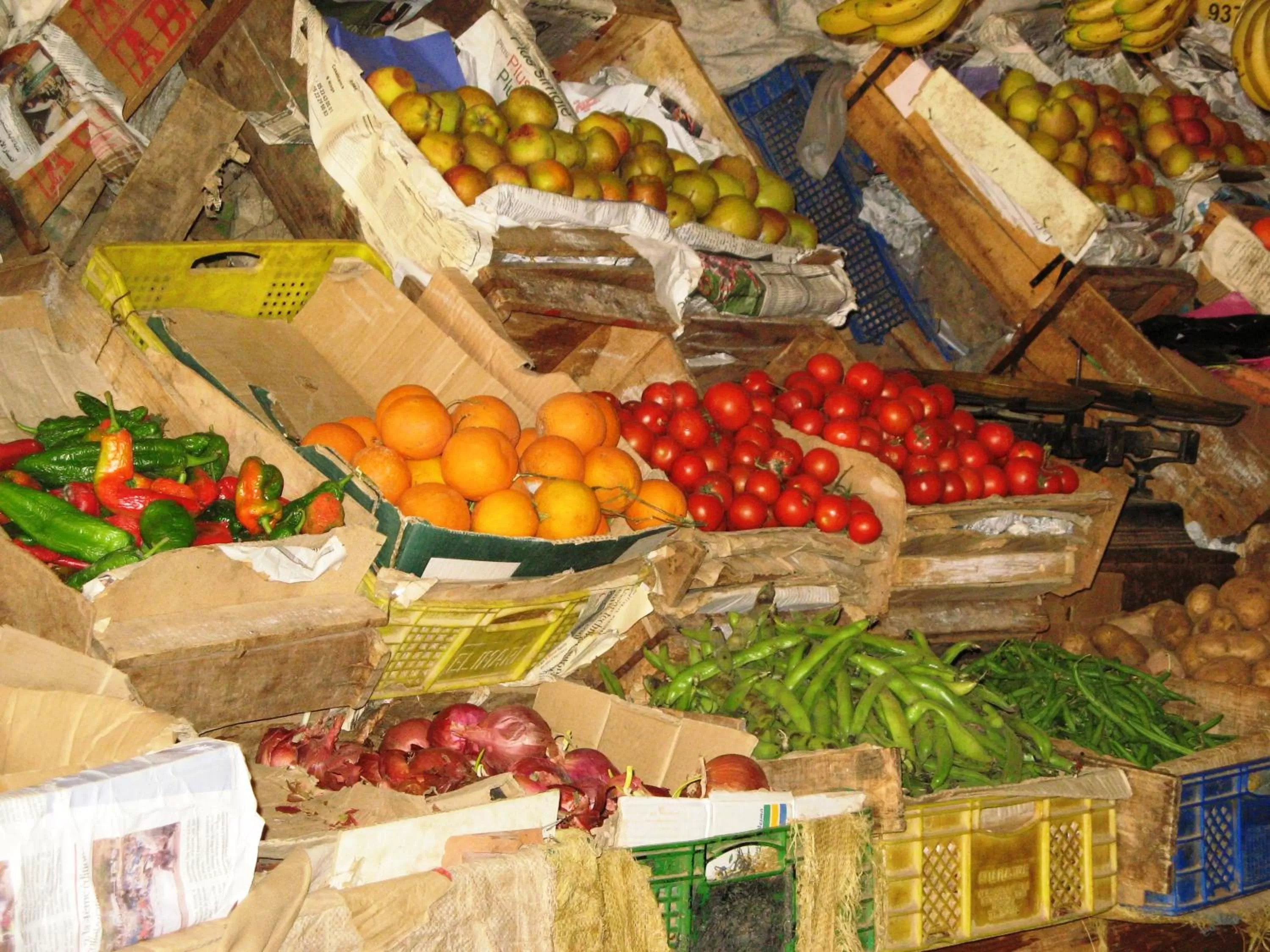 Shopping Area, Food in Auberge Tinit