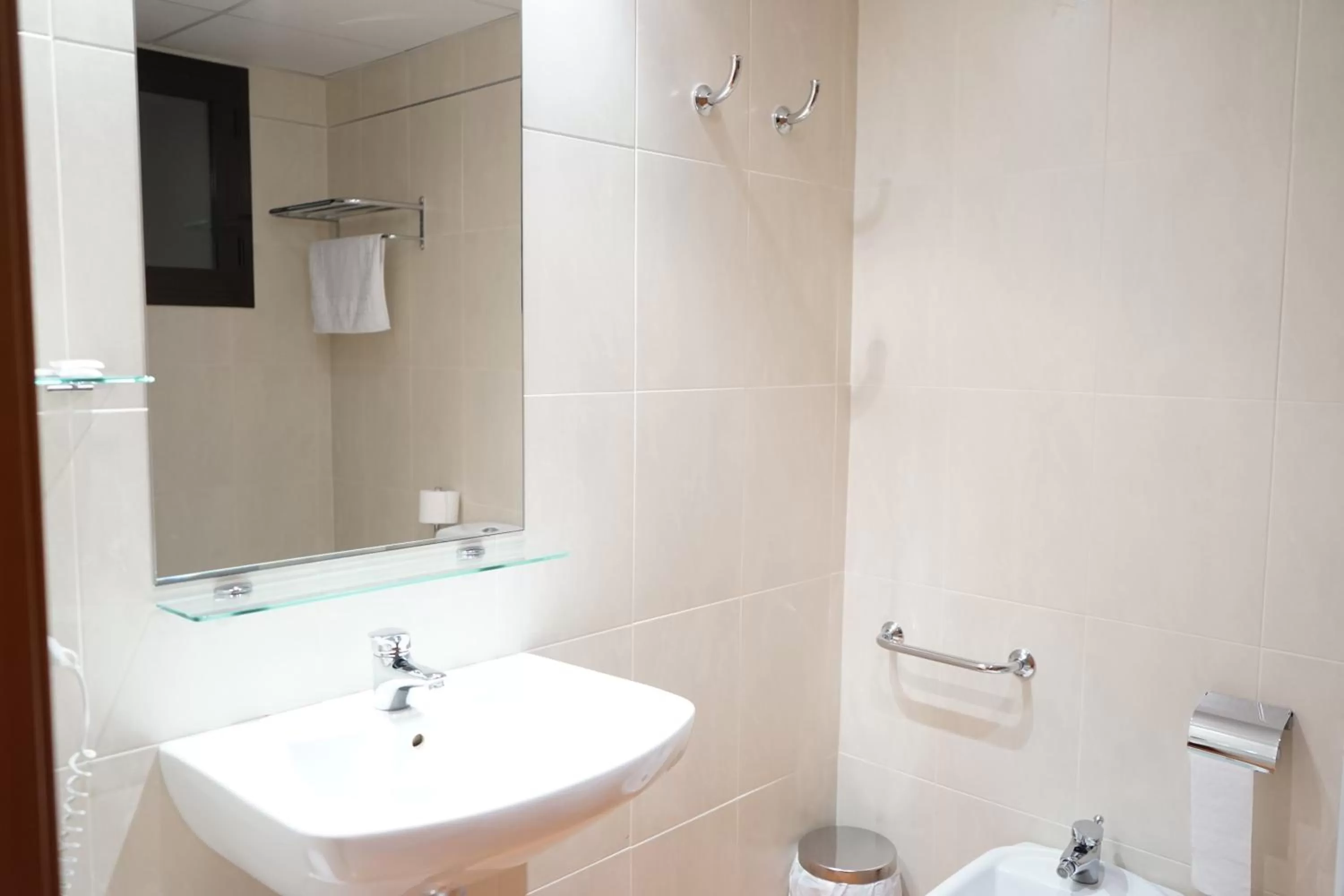 Bathroom in Hotel Santuari Balaguer