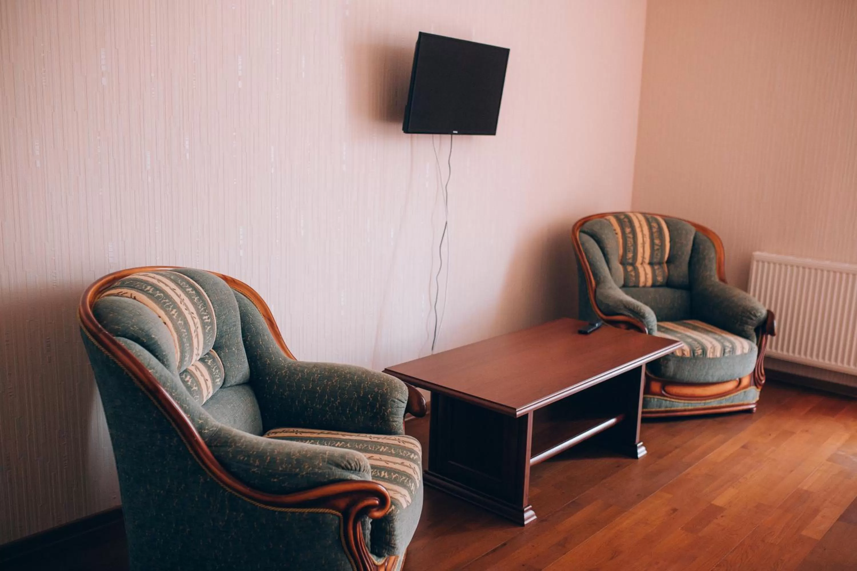 Property building, Lounge/Bar in Fermerska Hata