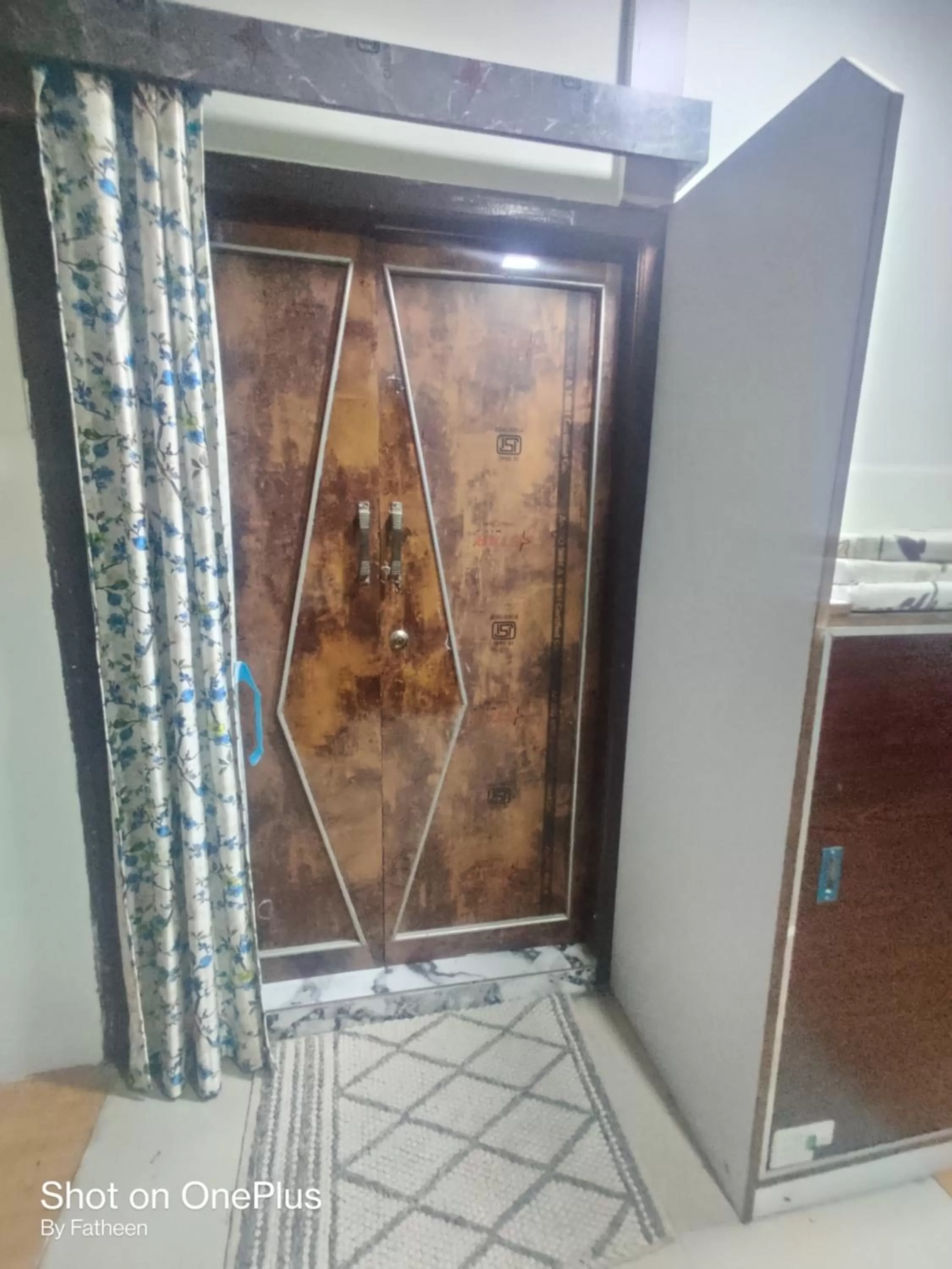 Bathroom in Royal Mughal