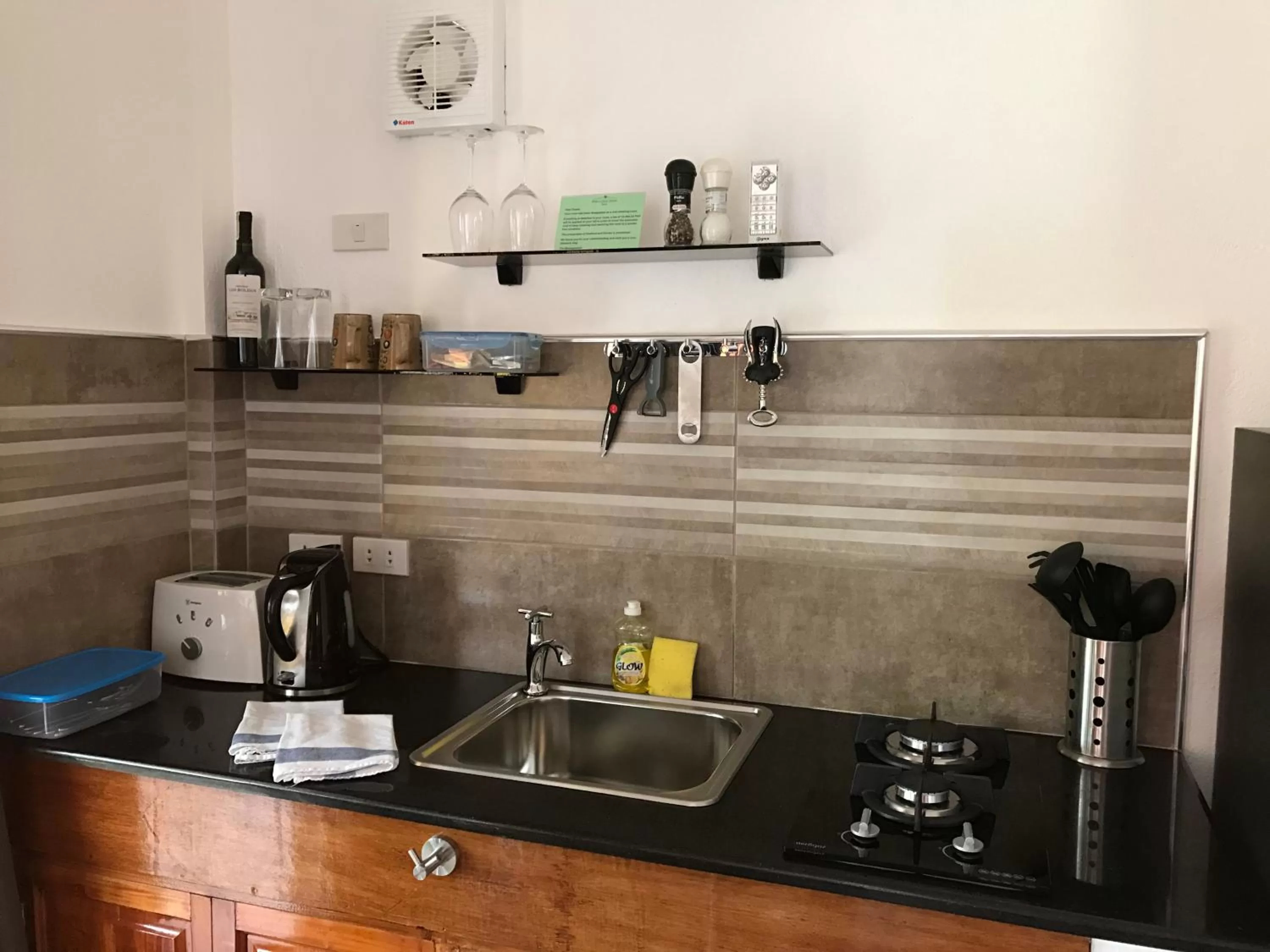 Kitchen or kitchenette, Kitchen/Kitchenette in Alona's Coral Garden Resort (Adult-Only)