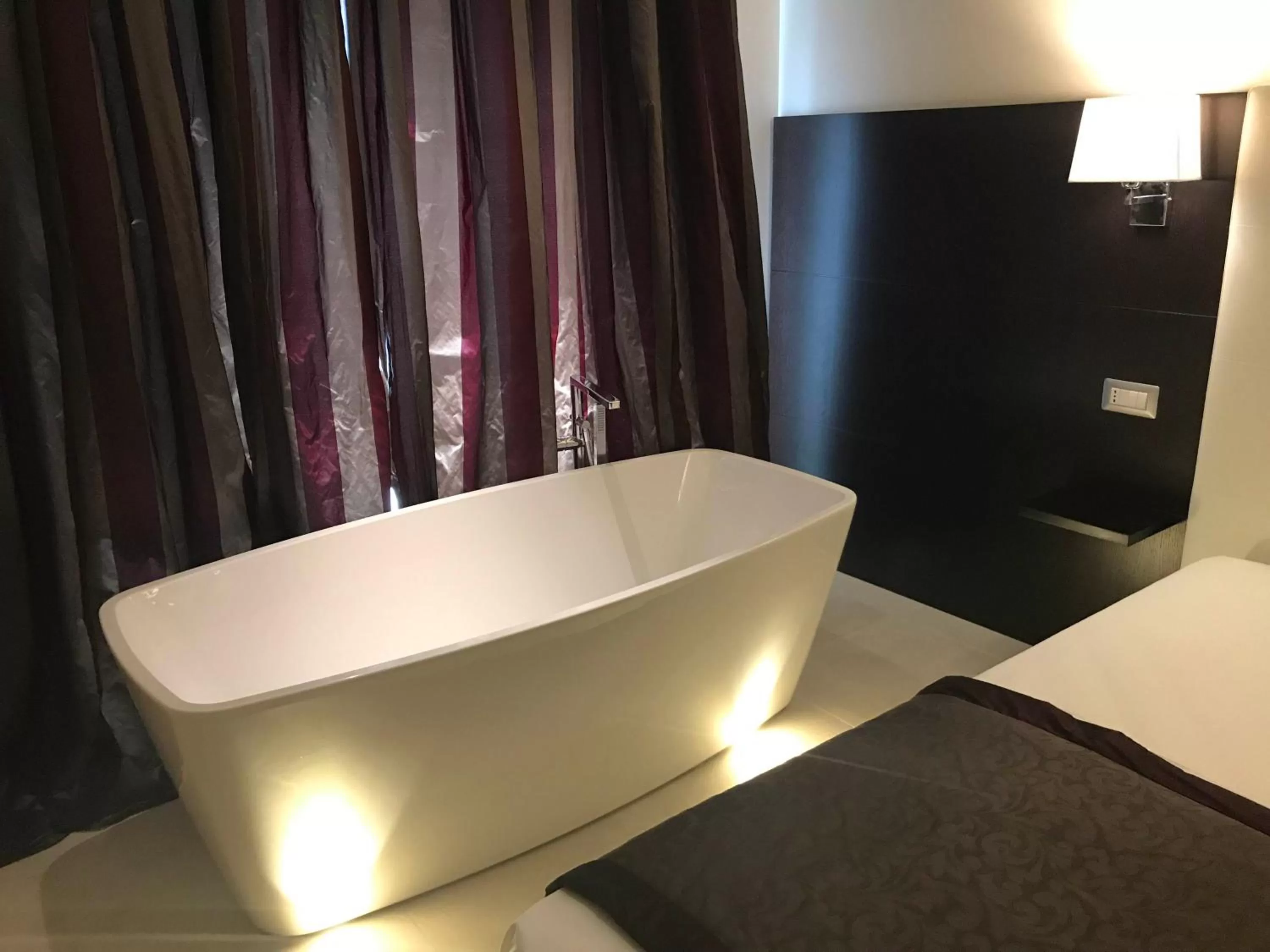 Other, Bed in Roman Holidays Boutique Hotel