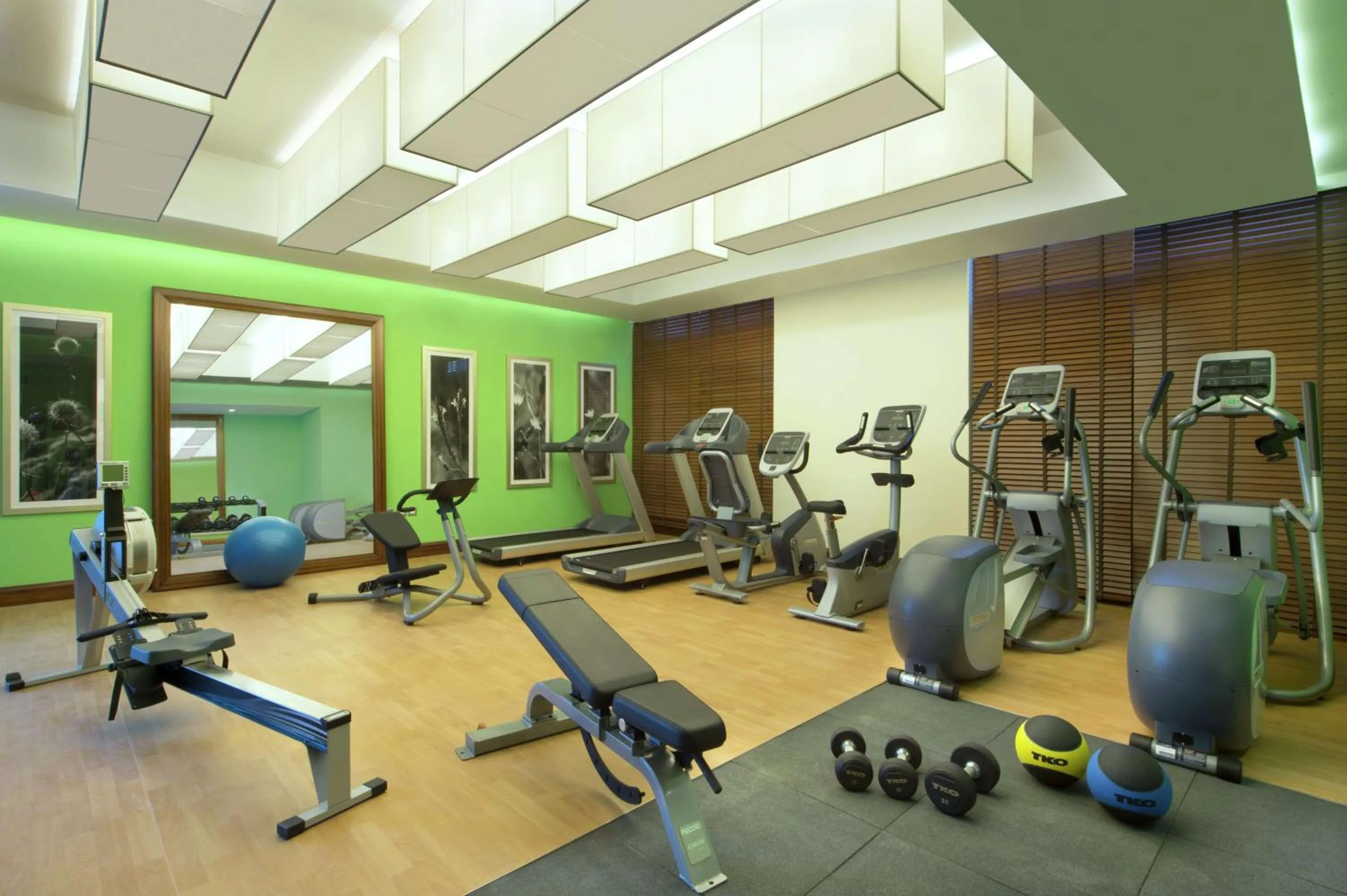 Fitness centre/facilities in Hilton Garden inn Dubai Jumeirah