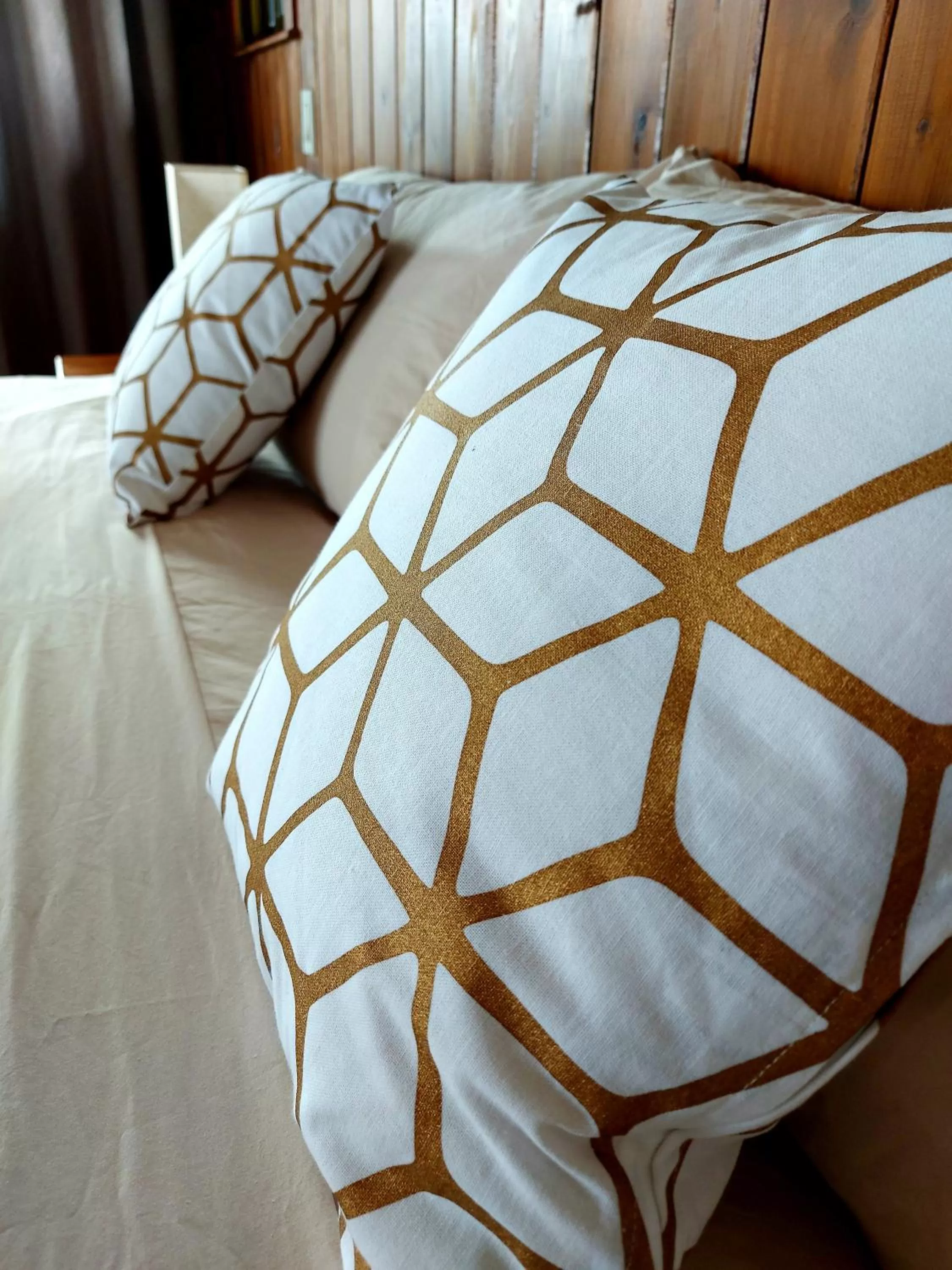 Bed in The Sunsetter Bed & Breakfast