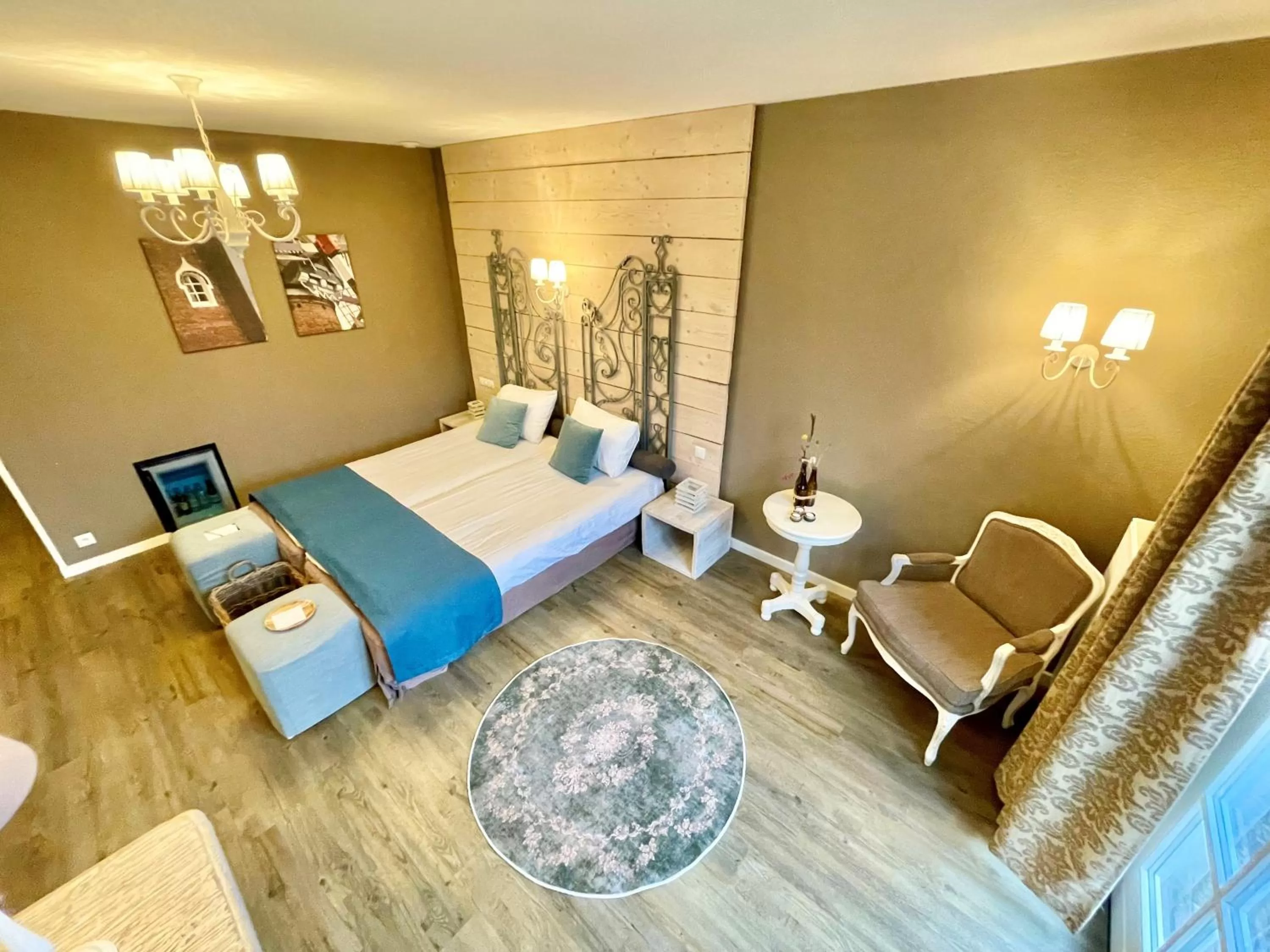 Photo of the whole room, Bed in Hotel & Restaurant - Auberge De Hilver