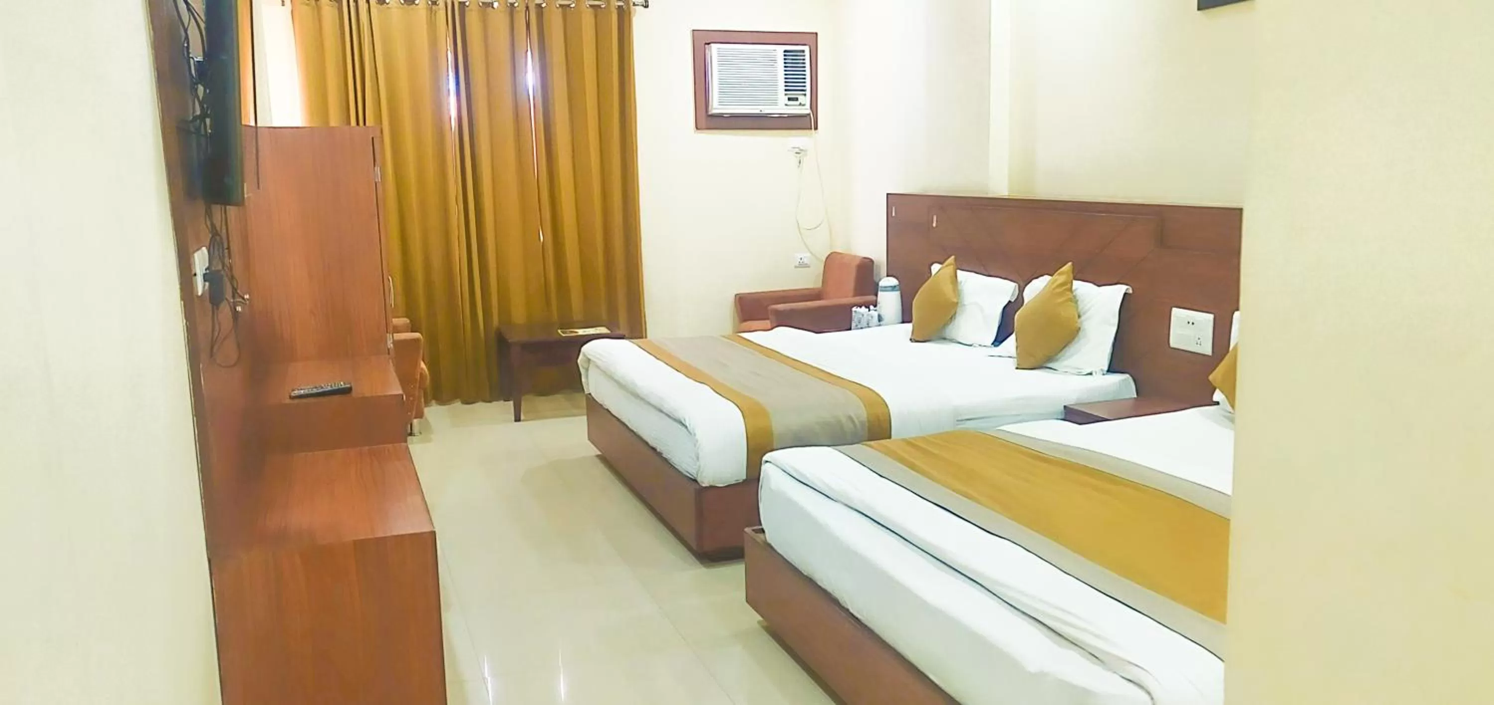 Bedroom, Bed in Hotel The Vaishno Devi Hills