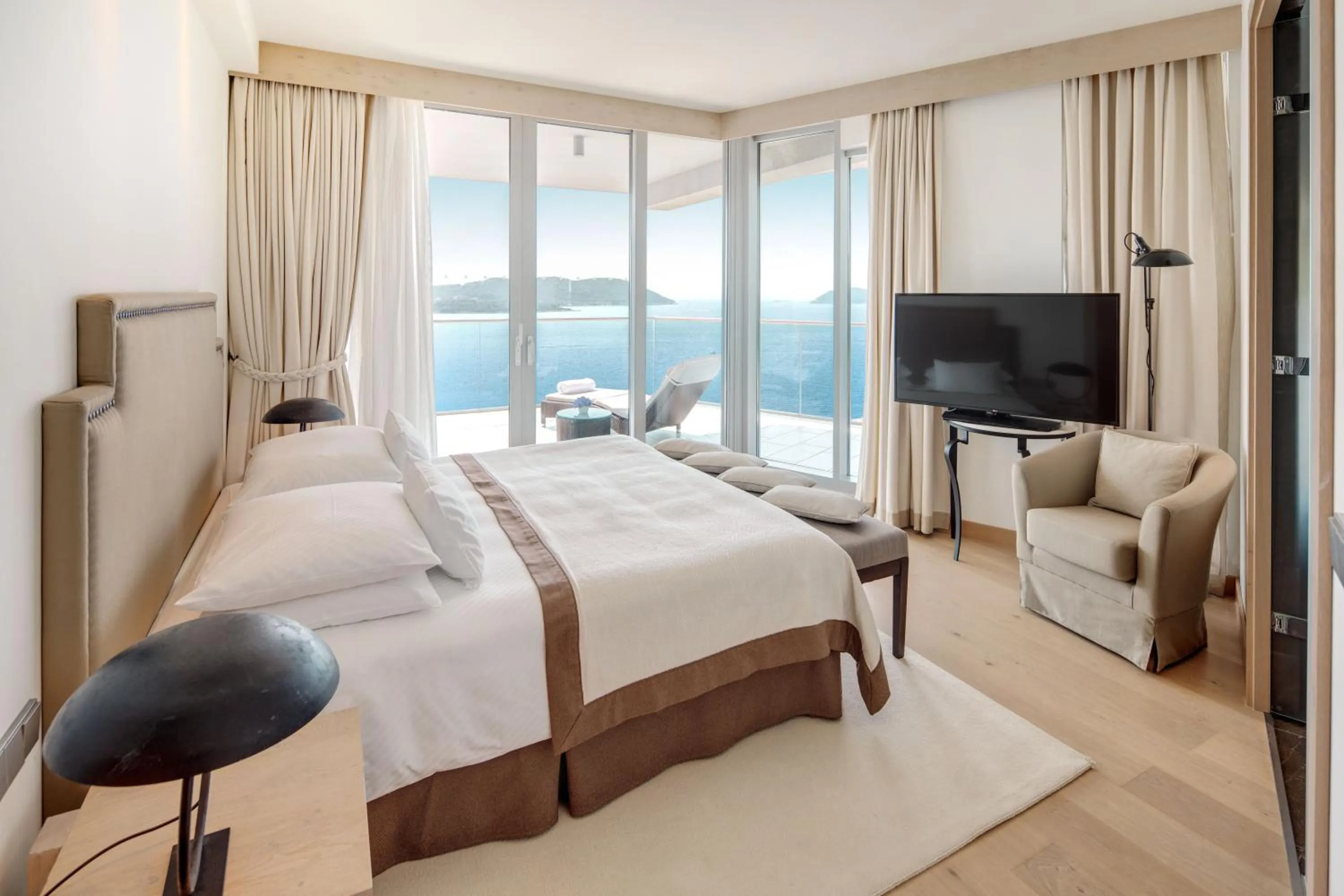 Bedroom, Bed in Sun Gardens Dubrovnik