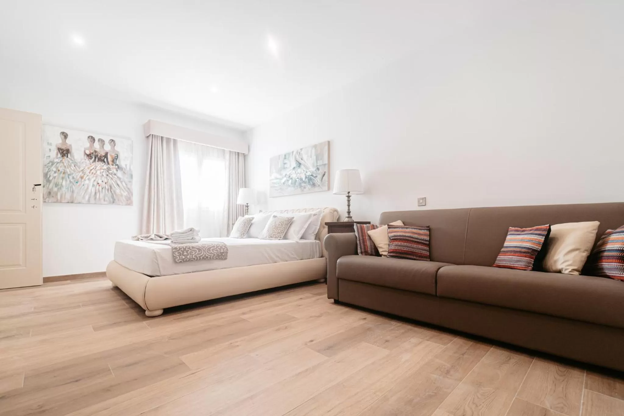 Photo of the whole room in Palazzo Violetta