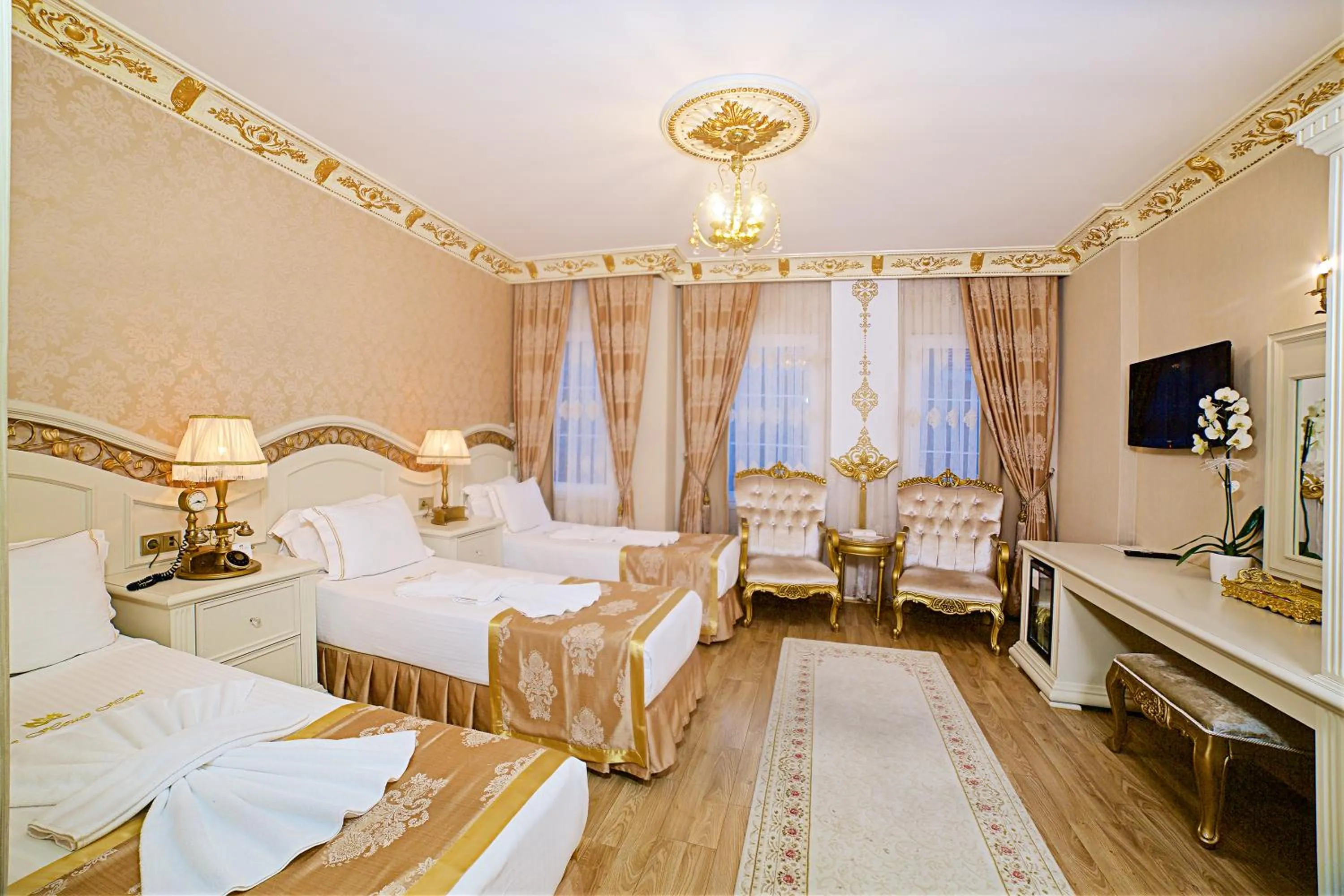 Massage, Bed in White House Hotel Istanbul