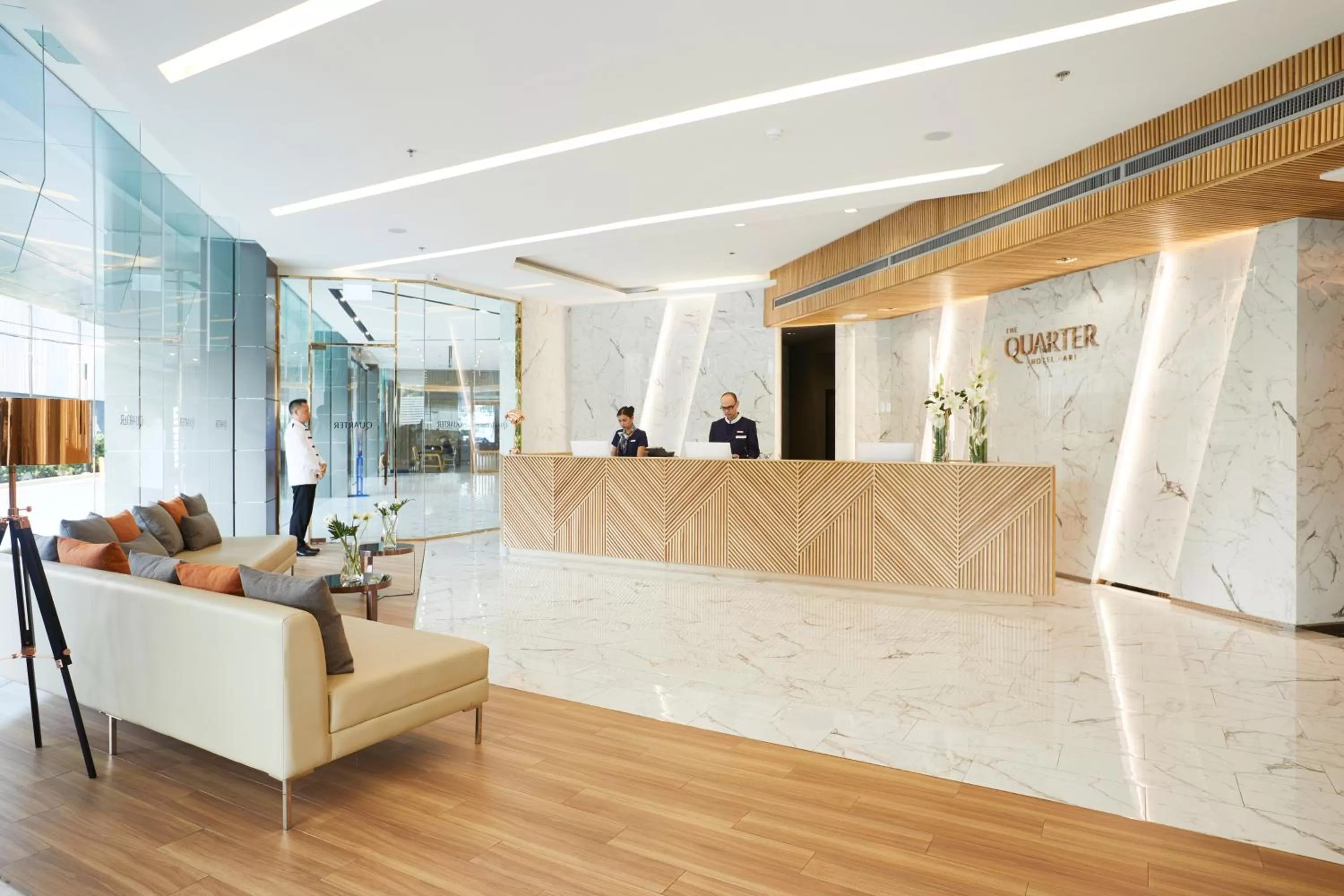 Lobby or reception in The Quarter Ari by UHG
