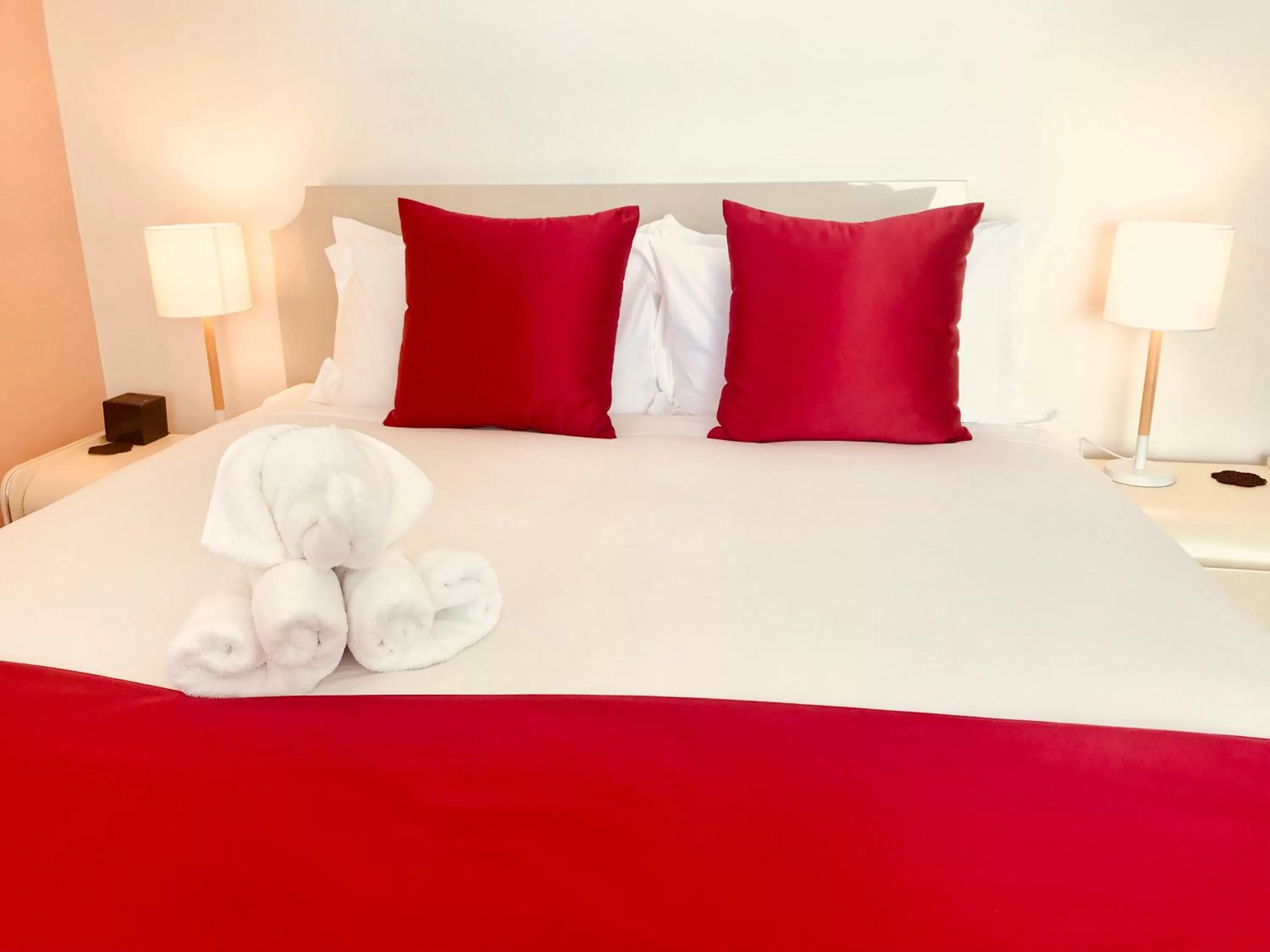 Bed in Bealey Plaza Motel