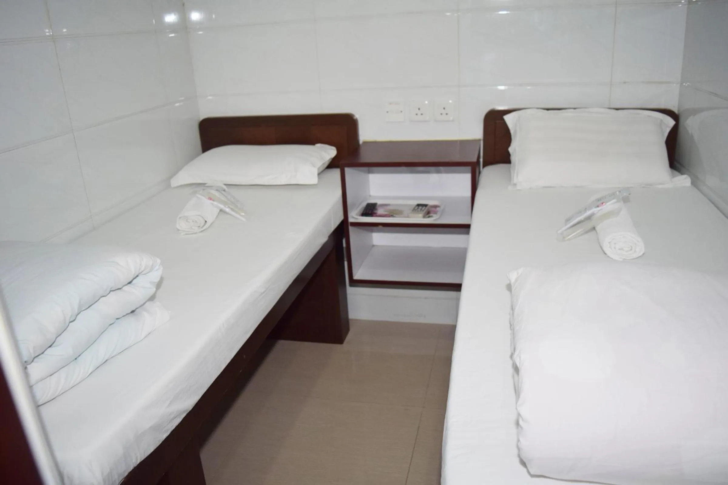 Bed in Pay-Less Guesthouse (7/F A9)
