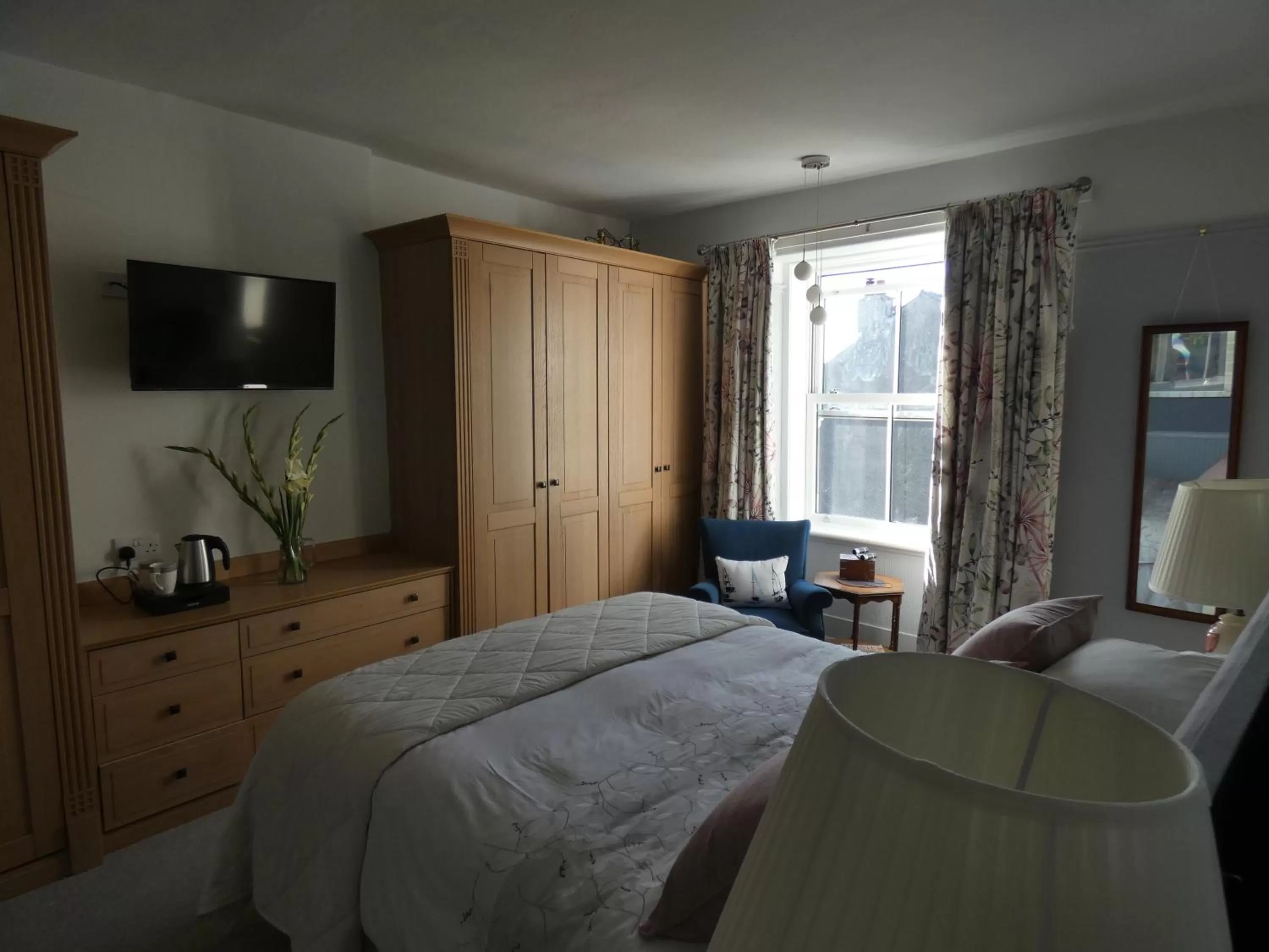 Bedroom, Bed in Kentwood Guest House