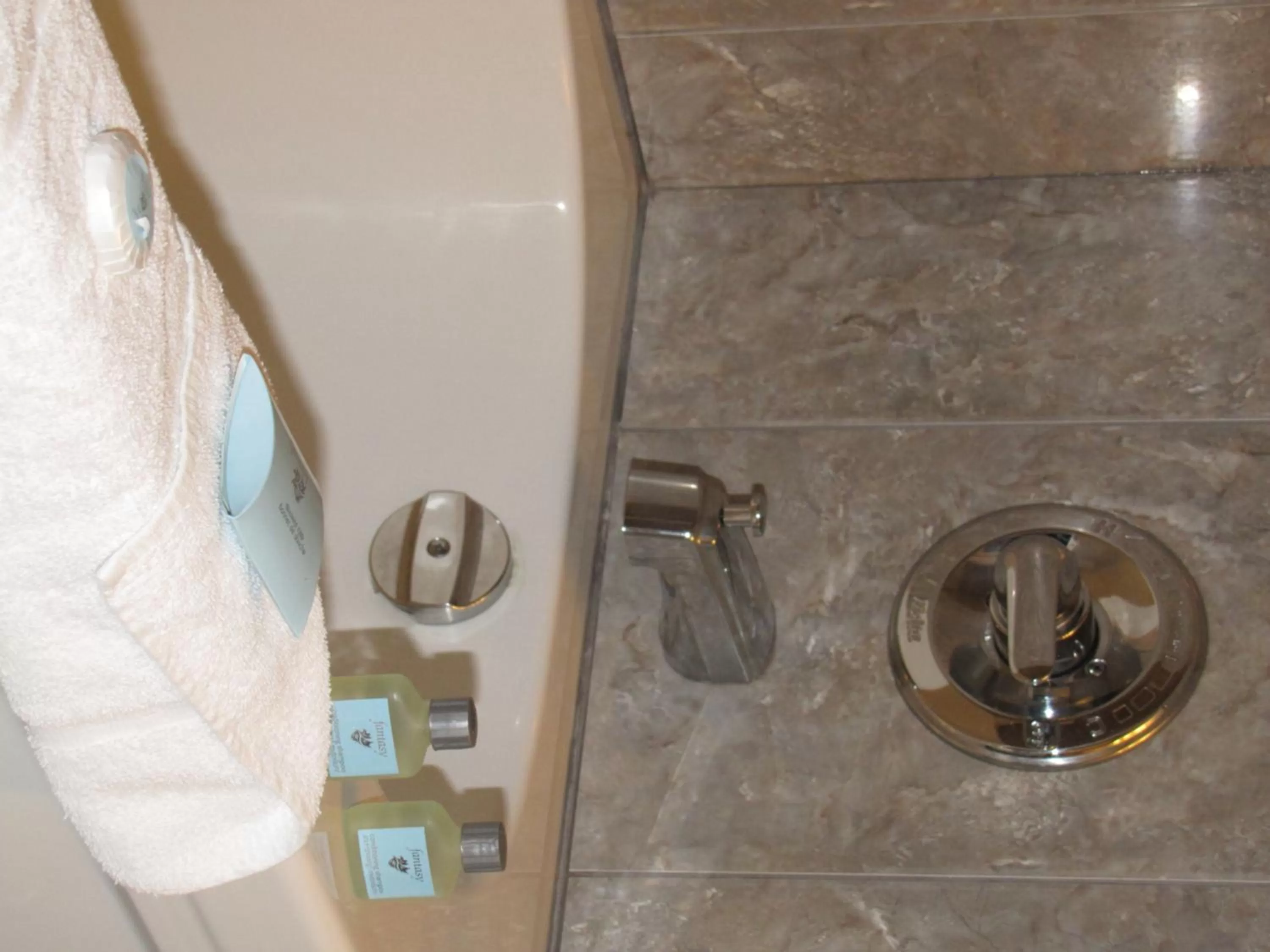 Bathroom in Barclay Hotel