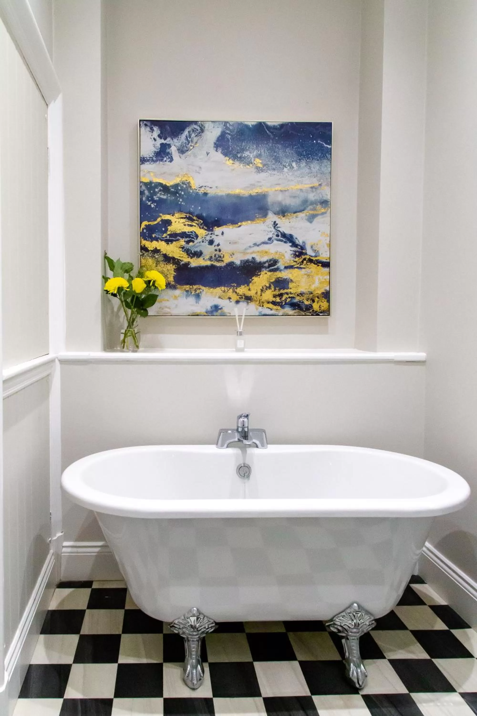 Bathroom in Goodramgate Apartments